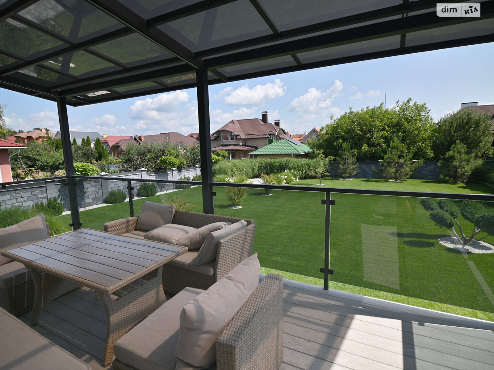 двоповерховий будинок з верандою, 207.3 кв. м, цегла. Продаж в Рівному, район Мелроуз фото 1