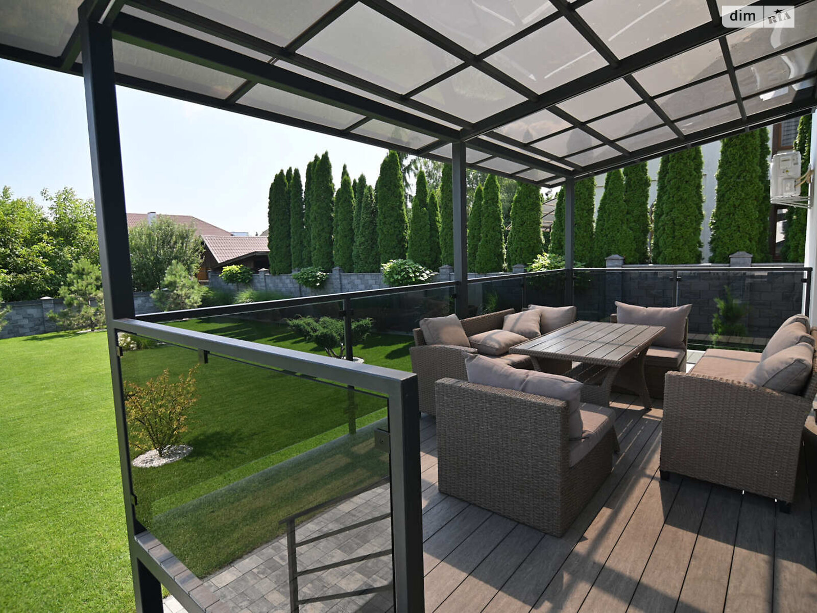 двоповерховий будинок з верандою, 207.3 кв. м, цегла. Продаж в Рівному, район Мелроуз фото 1