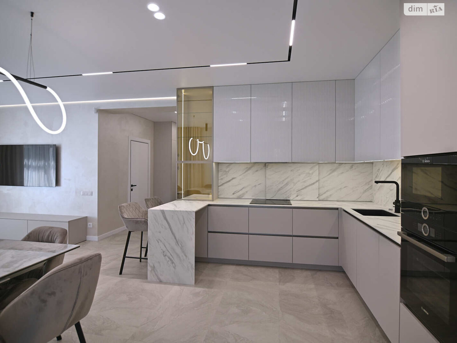 двоповерховий будинок з верандою, 207.3 кв. м, цегла. Продаж в Рівному, район Мелроуз фото 1