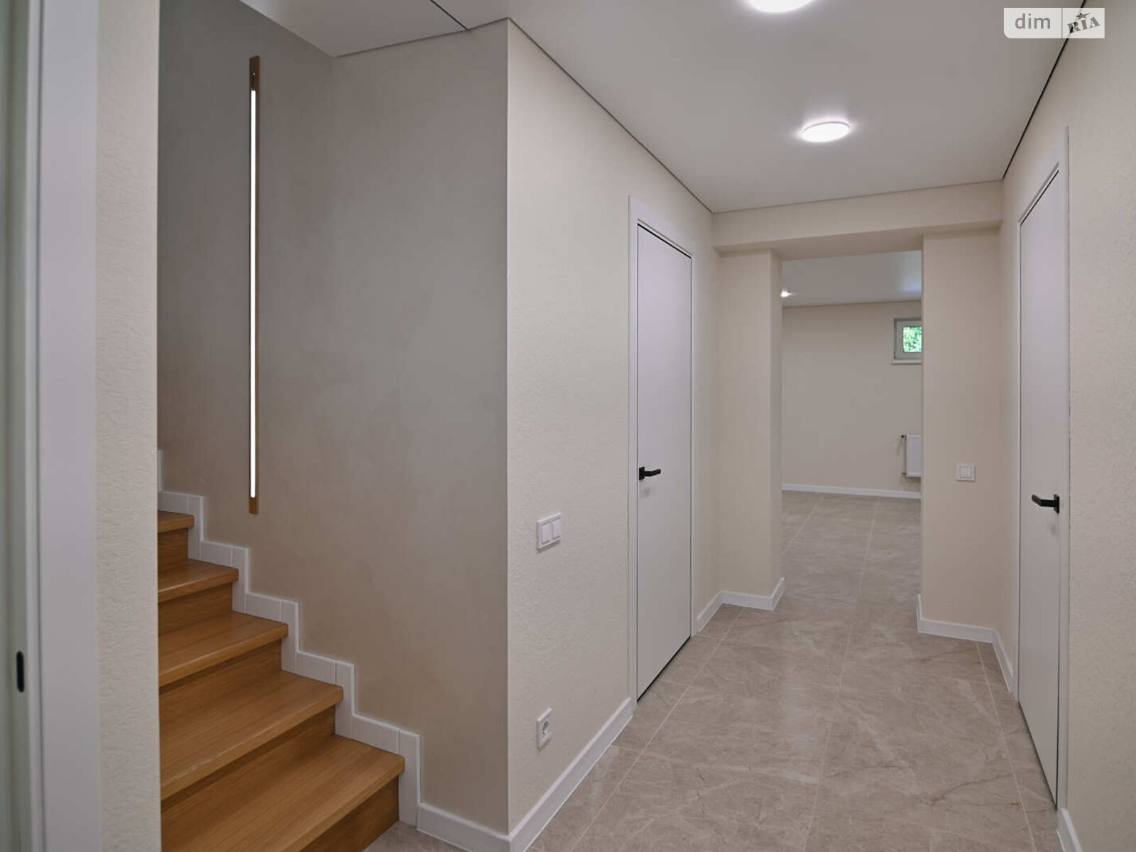 двоповерховий будинок з верандою, 207.3 кв. м, цегла. Продаж в Рівному, район Мелроуз фото 1