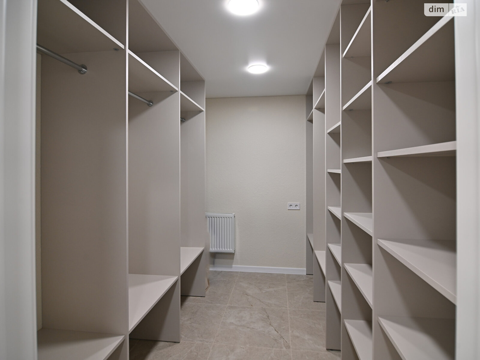 двоповерховий будинок з верандою, 207.3 кв. м, цегла. Продаж в Рівному, район Мелроуз фото 1