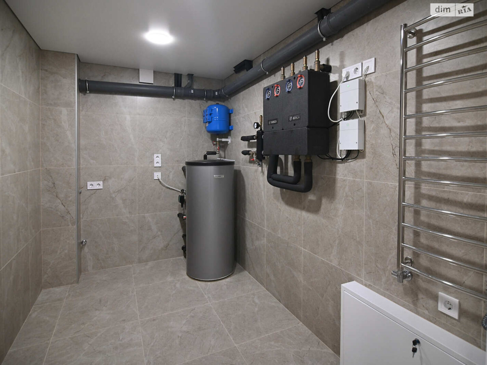 двоповерховий будинок з верандою, 207.3 кв. м, цегла. Продаж в Рівному, район Мелроуз фото 1