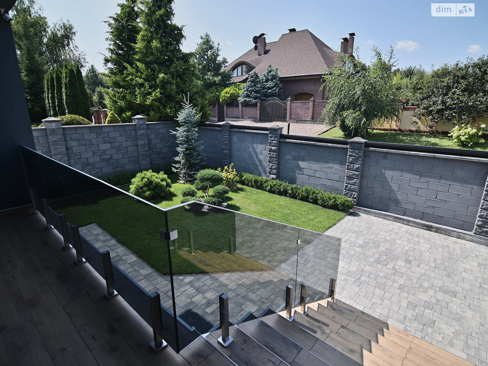 двоповерховий будинок з верандою, 207.3 кв. м, цегла. Продаж в Рівному, район Мелроуз фото 1