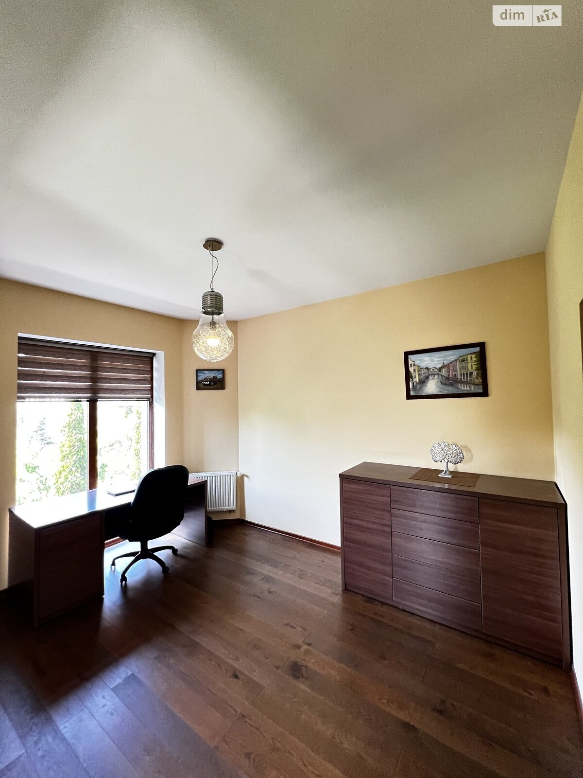 двоповерховий будинок з балконом, 217.4 кв. м, цегла. Продаж в Рівному, район Мелроуз фото 1 двоповерховий будинок з балконом, 217.4 кв. м, цегла. Продаж в Рівному, район Мелроуз фото 1