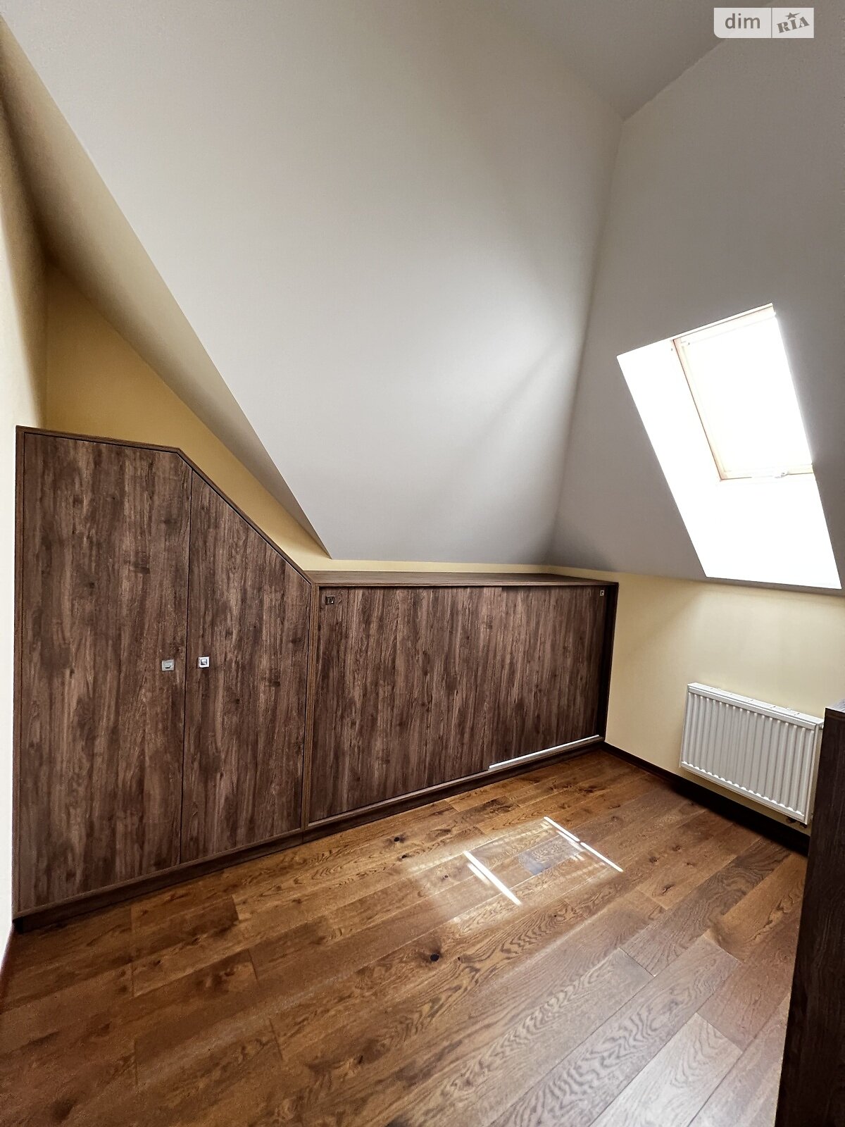 двоповерховий будинок з балконом, 217.4 кв. м, цегла. Продаж в Рівному, район Мелроуз фото 1 двоповерховий будинок з балконом, 217.4 кв. м, цегла. Продаж в Рівному, район Мелроуз фото 1