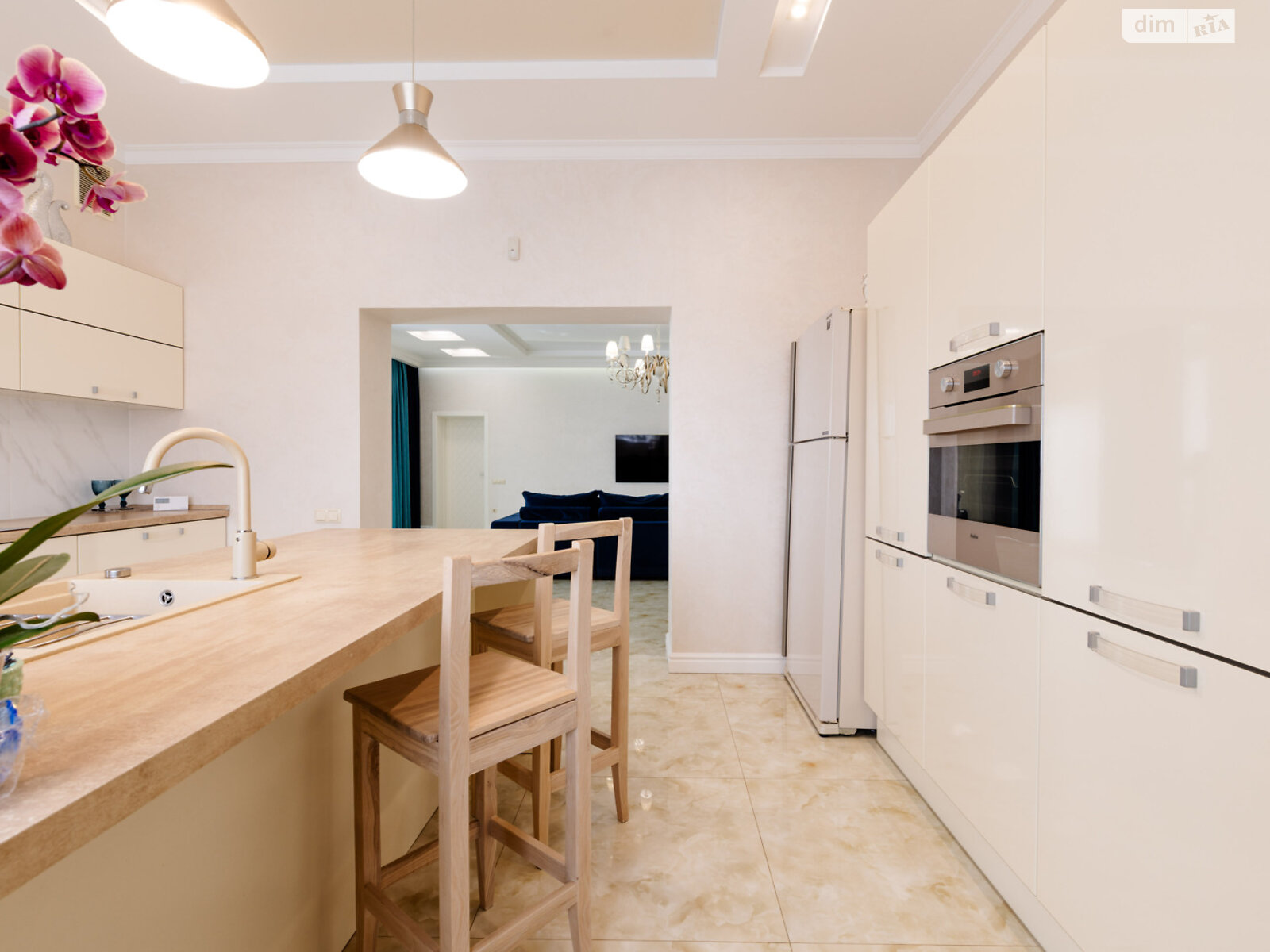одноповерховий будинок з ремонтом, 220 кв. м, цегла. Продаж в Рівному, район Новий Двір фото 1 одноповерховий будинок з ремонтом, 220 кв. м, цегла. Продаж в Рівному, район Новий Двір фото 1