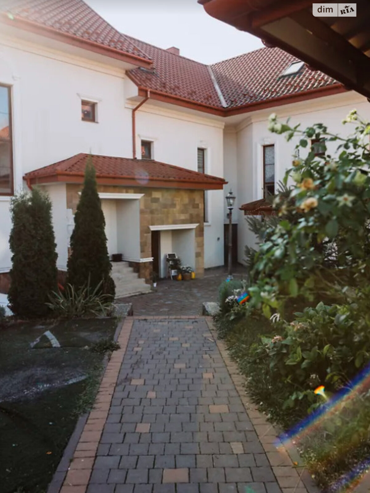 двухэтажный дом с балконом, 136 кв. м, кирпич. Продажа в Ровно район Новый Двор фото 1