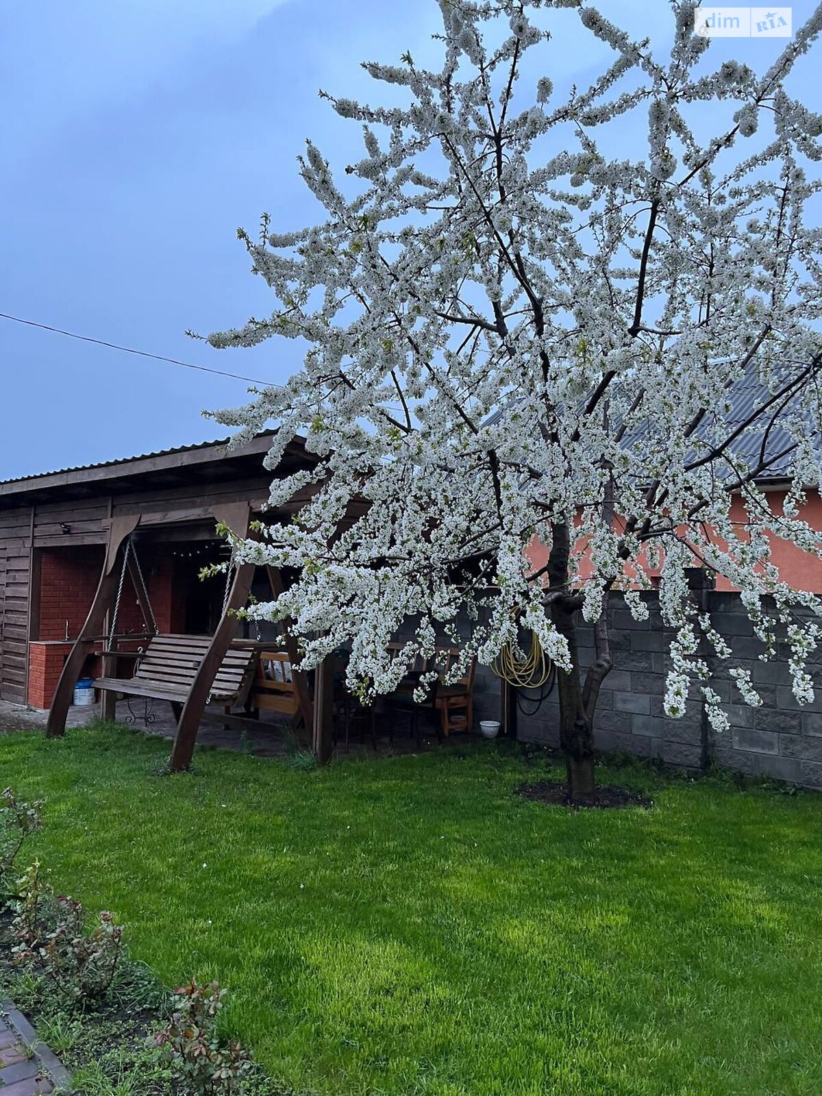 двухэтажный дом с балконом, 316.2 кв. м, кирпич. Продажа в Ровно район Пивзавод фото 1 двухэтажный дом с балконом, 316.2 кв. м, кирпич. Продажа в Ровно район Пивзавод фото 1