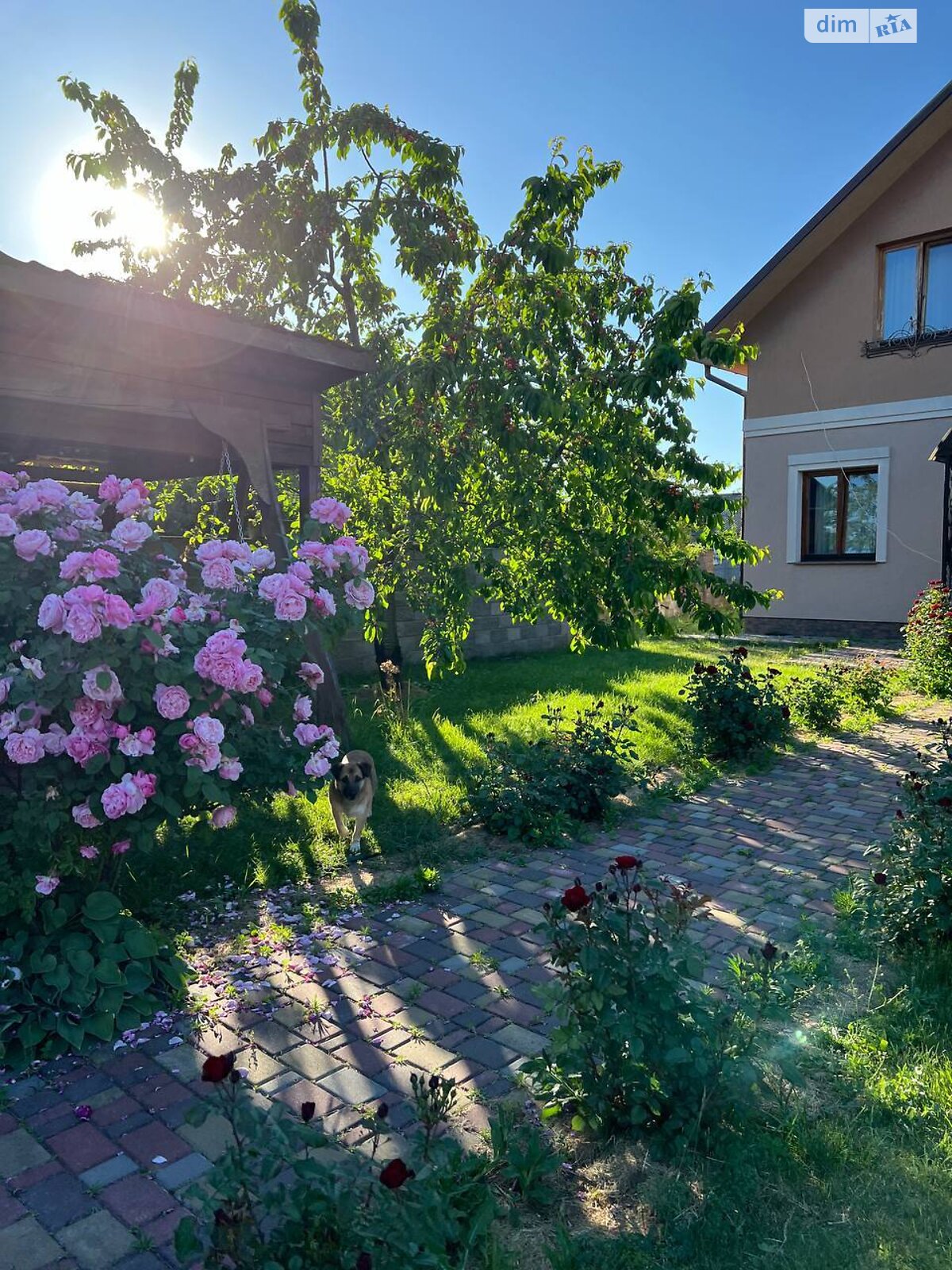 двухэтажный дом с балконом, 316.2 кв. м, кирпич. Продажа в Ровно район Пивзавод фото 1 двухэтажный дом с балконом, 316.2 кв. м, кирпич. Продажа в Ровно район Пивзавод фото 1