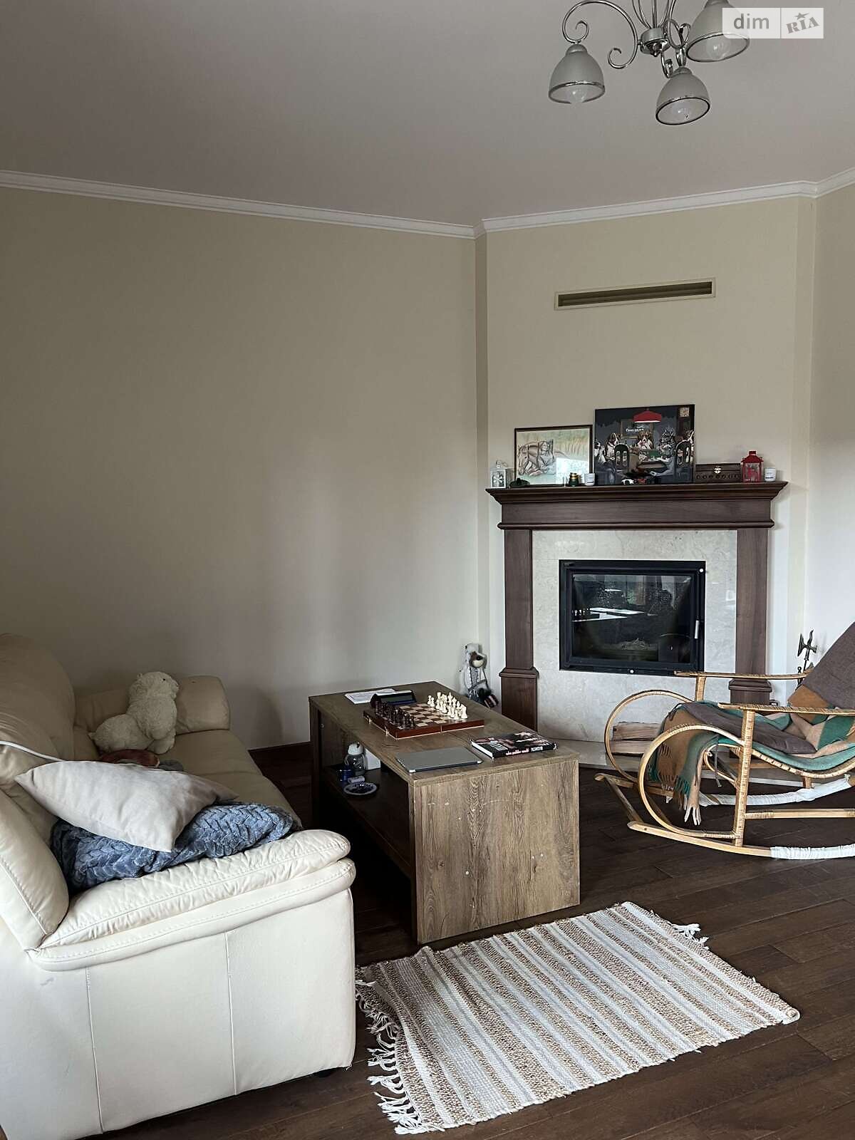 двухэтажный дом с балконом, 316.2 кв. м, кирпич. Продажа в Ровно район Пивзавод фото 1 двухэтажный дом с балконом, 316.2 кв. м, кирпич. Продажа в Ровно район Пивзавод фото 1