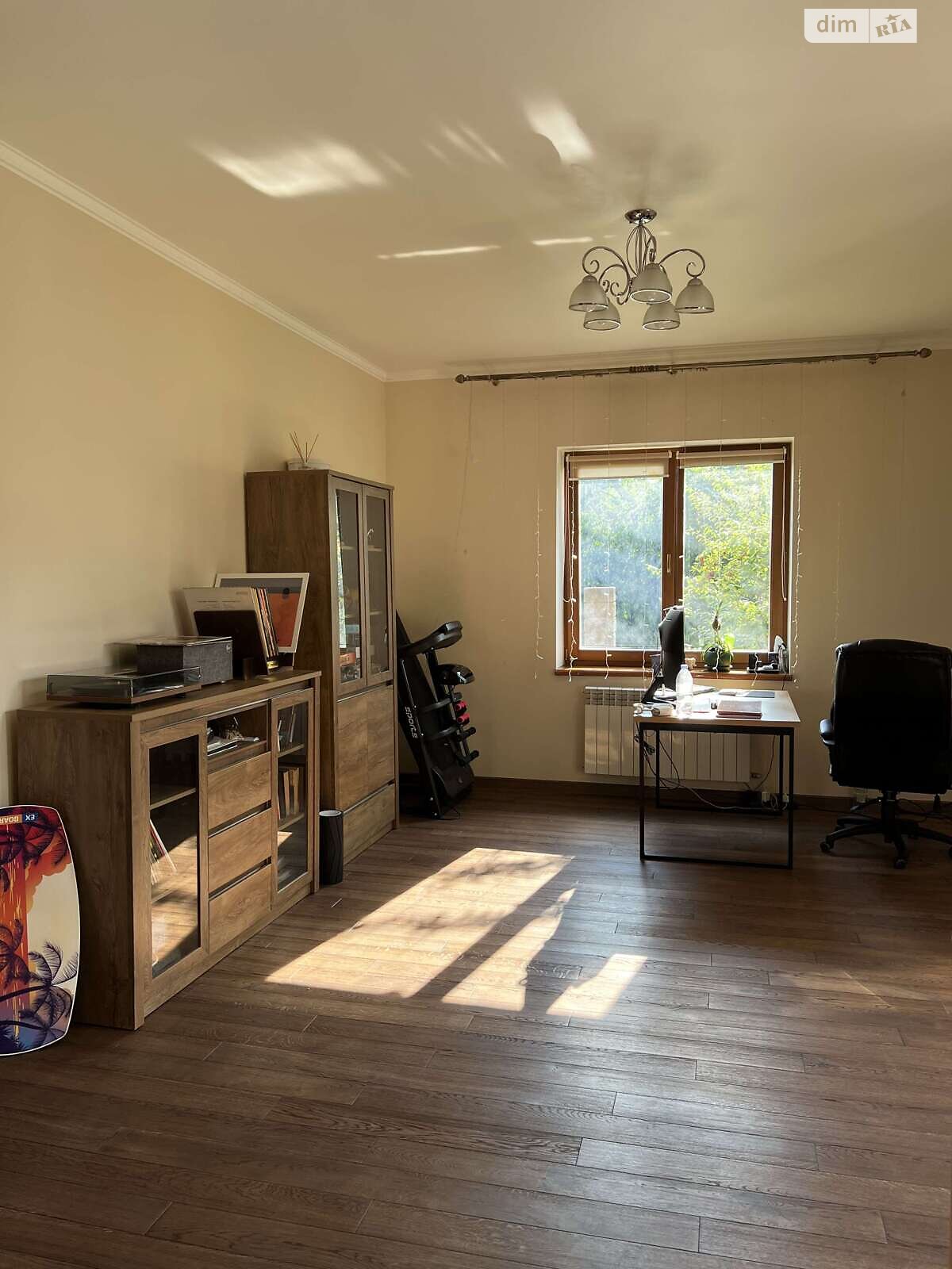 двухэтажный дом с балконом, 316.2 кв. м, кирпич. Продажа в Ровно район Пивзавод фото 1 двухэтажный дом с балконом, 316.2 кв. м, кирпич. Продажа в Ровно район Пивзавод фото 1