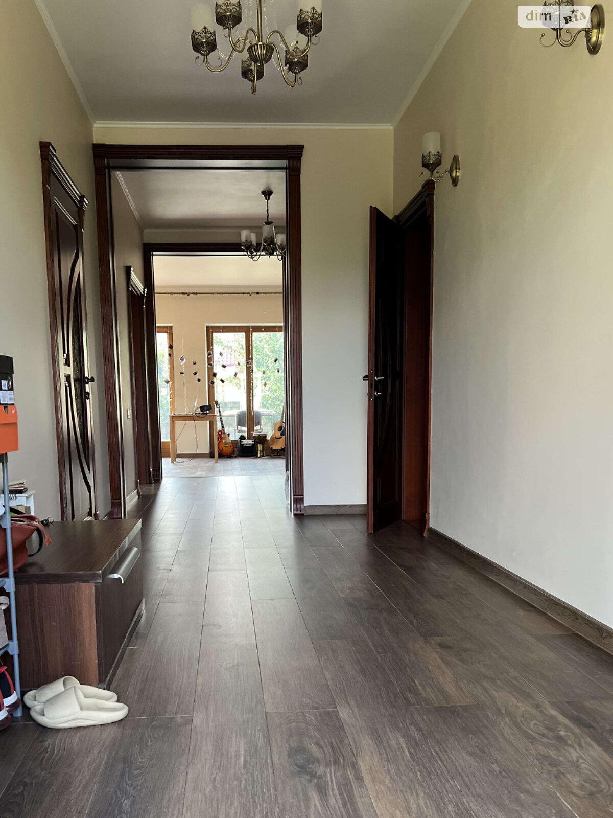 двухэтажный дом с балконом, 316.2 кв. м, кирпич. Продажа в Ровно район Пивзавод фото 1 двухэтажный дом с балконом, 316.2 кв. м, кирпич. Продажа в Ровно район Пивзавод фото 1