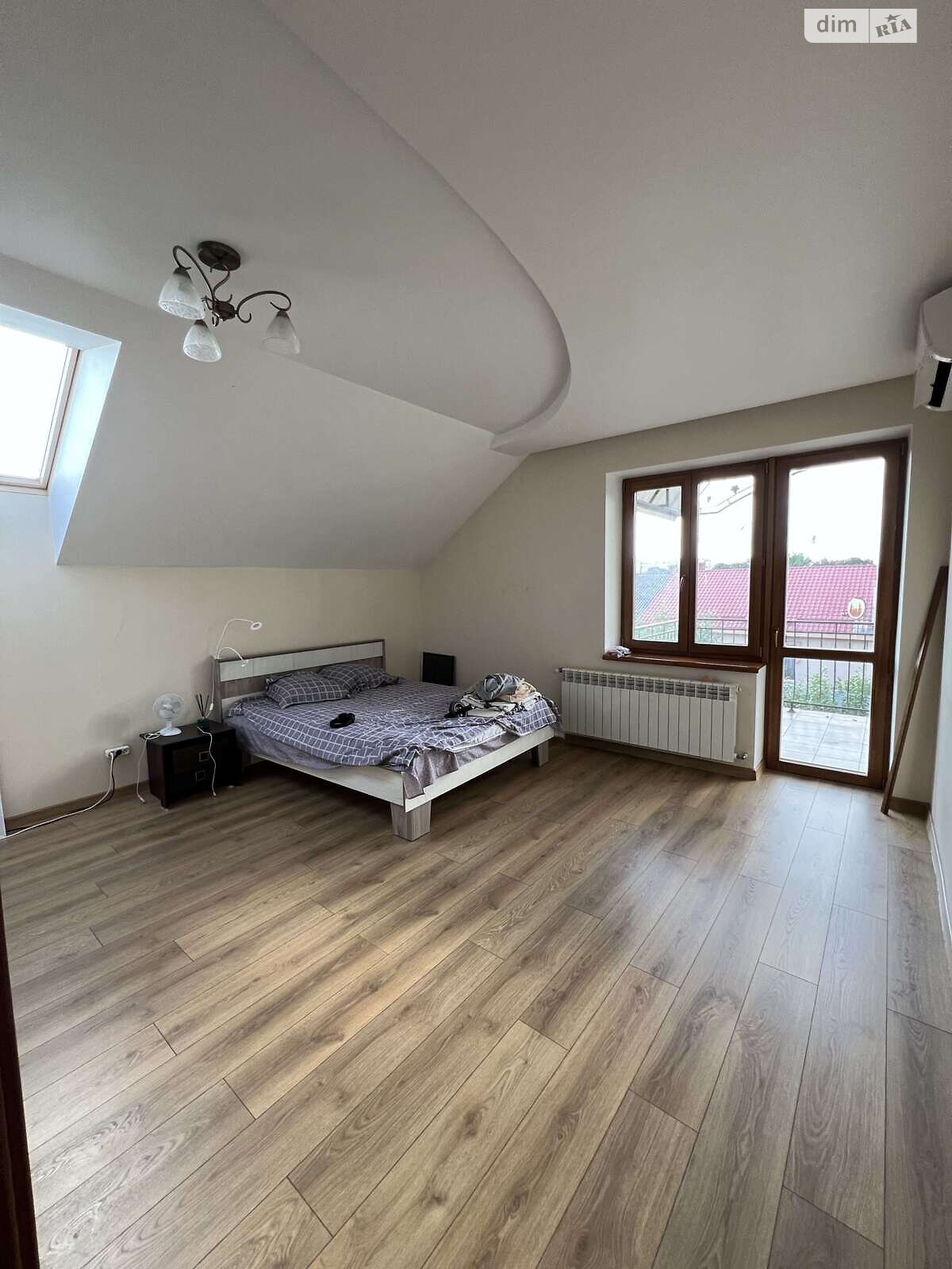 двухэтажный дом с балконом, 316.2 кв. м, кирпич. Продажа в Ровно район Пивзавод фото 1 двухэтажный дом с балконом, 316.2 кв. м, кирпич. Продажа в Ровно район Пивзавод фото 1