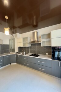 двоповерховий будинок з гаражем, 135 кв. м, пеноблок. Продаж в Рівному, район Пивзавод фото 2