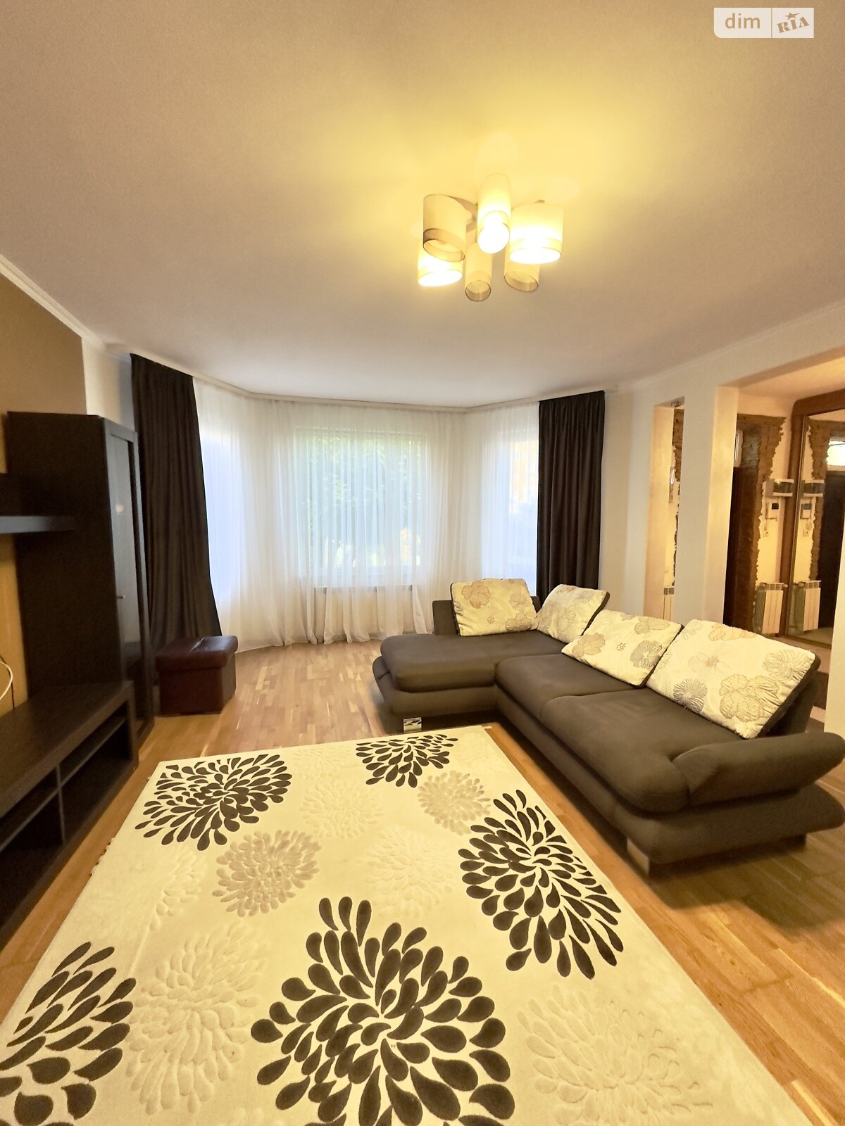 двоповерховий будинок з гаражем, 135 кв. м, пеноблок. Продаж в Рівному, район Пивзавод фото 1