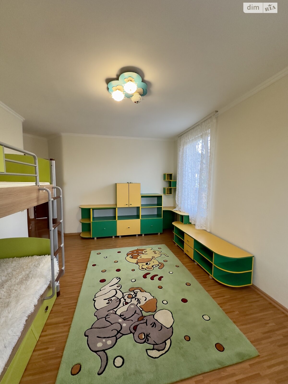 двоповерховий будинок з гаражем, 135 кв. м, пеноблок. Продаж в Рівному, район Пивзавод фото 1