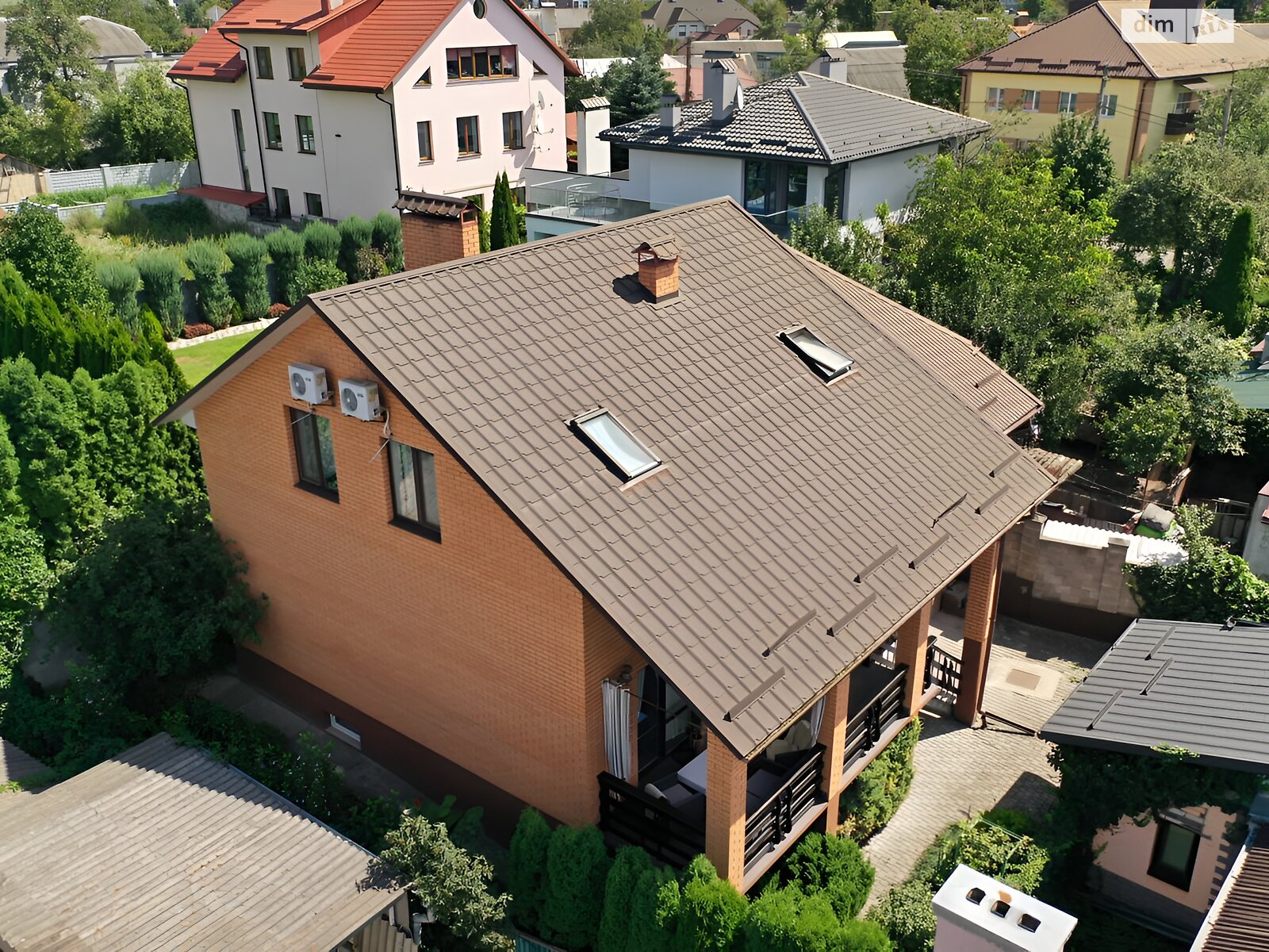 двухэтажный дом с гаражом, 213.9 кв. м, кирпич. Продажа в Ровно район Политон фото 1 двухэтажный дом с гаражом, 213.9 кв. м, кирпич. Продажа в Ровно район Политон фото 1