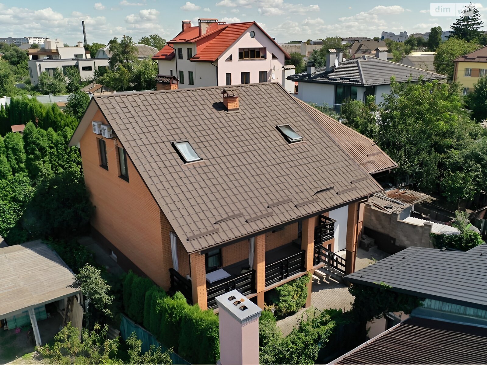двухэтажный дом с гаражом, 213.9 кв. м, кирпич. Продажа в Ровно район Политон фото 1 двухэтажный дом с гаражом, 213.9 кв. м, кирпич. Продажа в Ровно район Политон фото 1