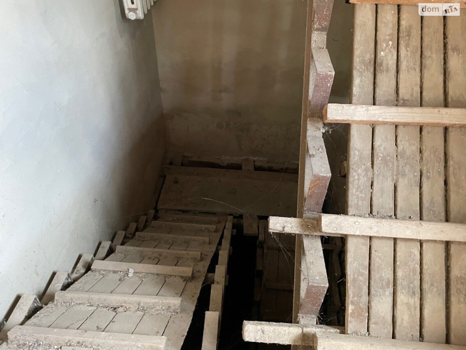 трехэтажный дом без мебели, 460 кв. м, кирпич. Продажа в Ровно район Счастливое фото 1 трехэтажный дом без мебели, 460 кв. м, кирпич. Продажа в Ровно район Счастливое фото 1