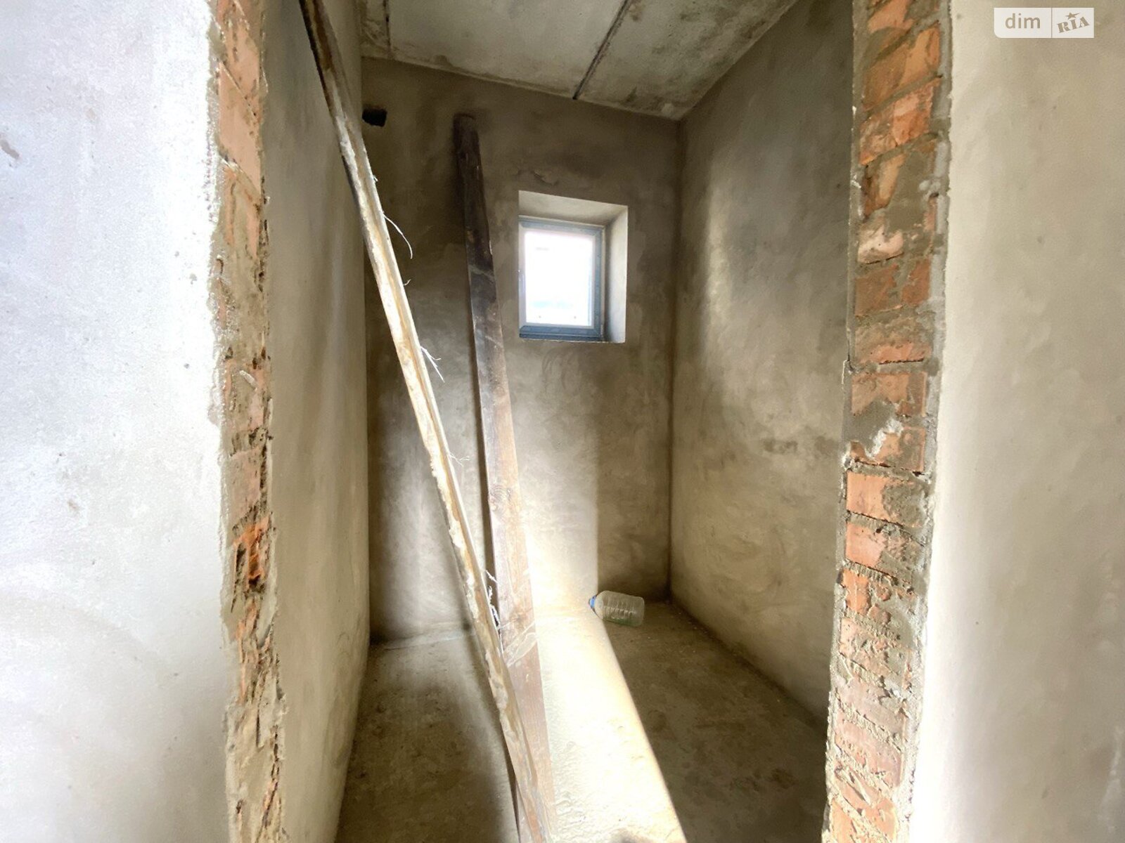 двухэтажный дом с балконом, 136 кв. м, кирпич. Продажа в Ровно район Счастливое фото 1