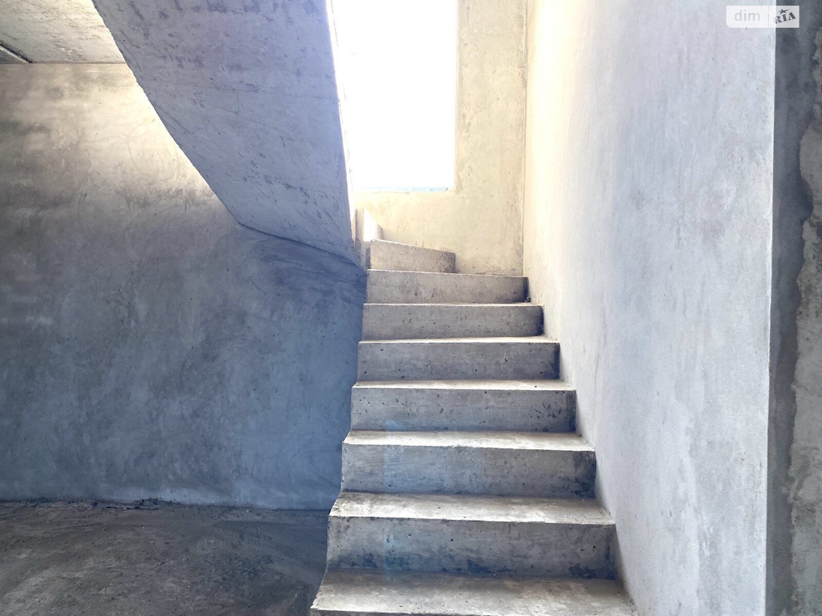 двухэтажный дом с балконом, 136 кв. м, кирпич. Продажа в Ровно район Счастливое фото 1