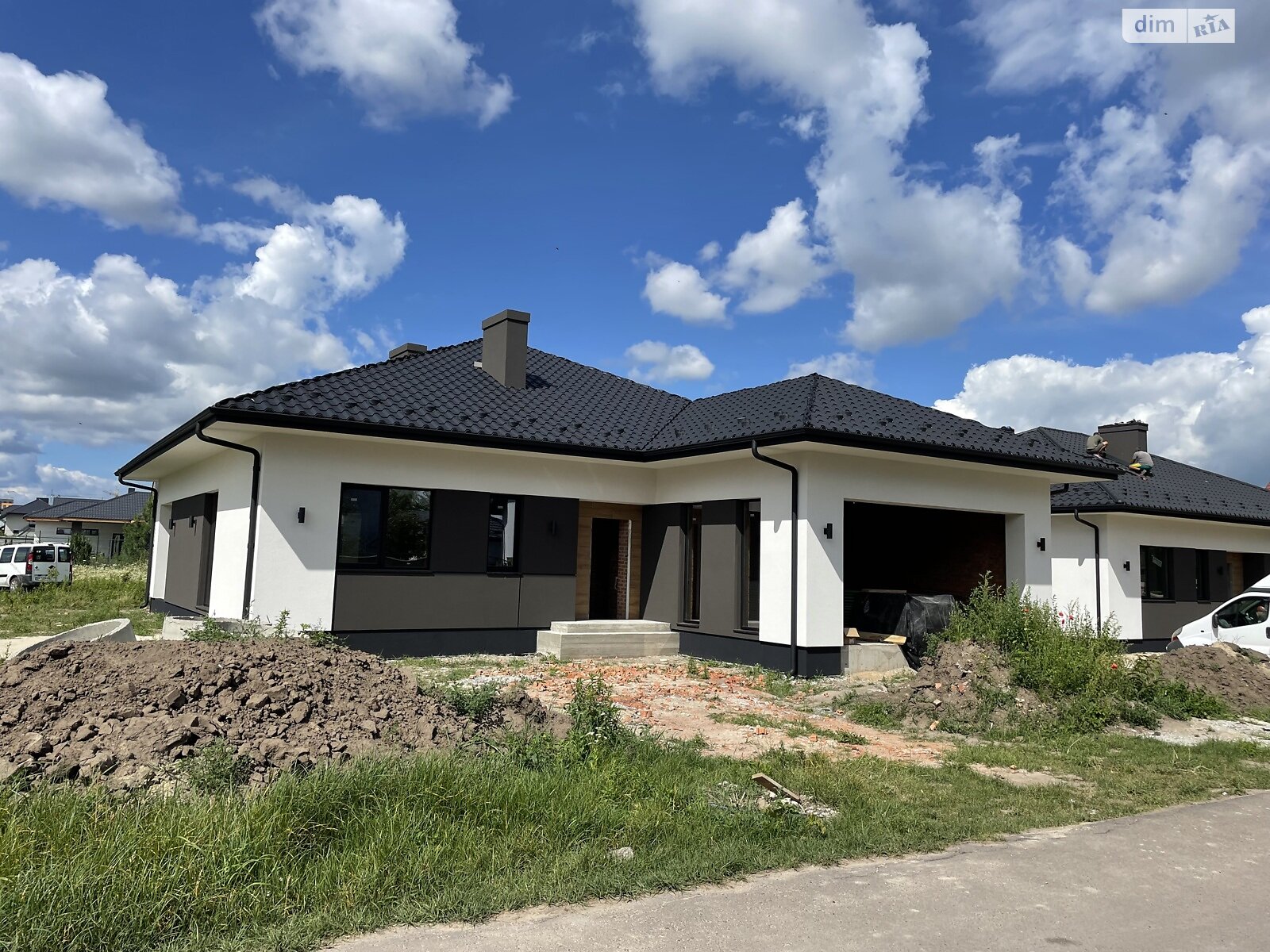одноповерховий будинок з гаражем, 160 кв. м, цегла. Продаж в Рівному, район Щасливе фото 1 одноповерховий будинок з гаражем, 160 кв. м, цегла. Продаж в Рівному, район Щасливе фото 1