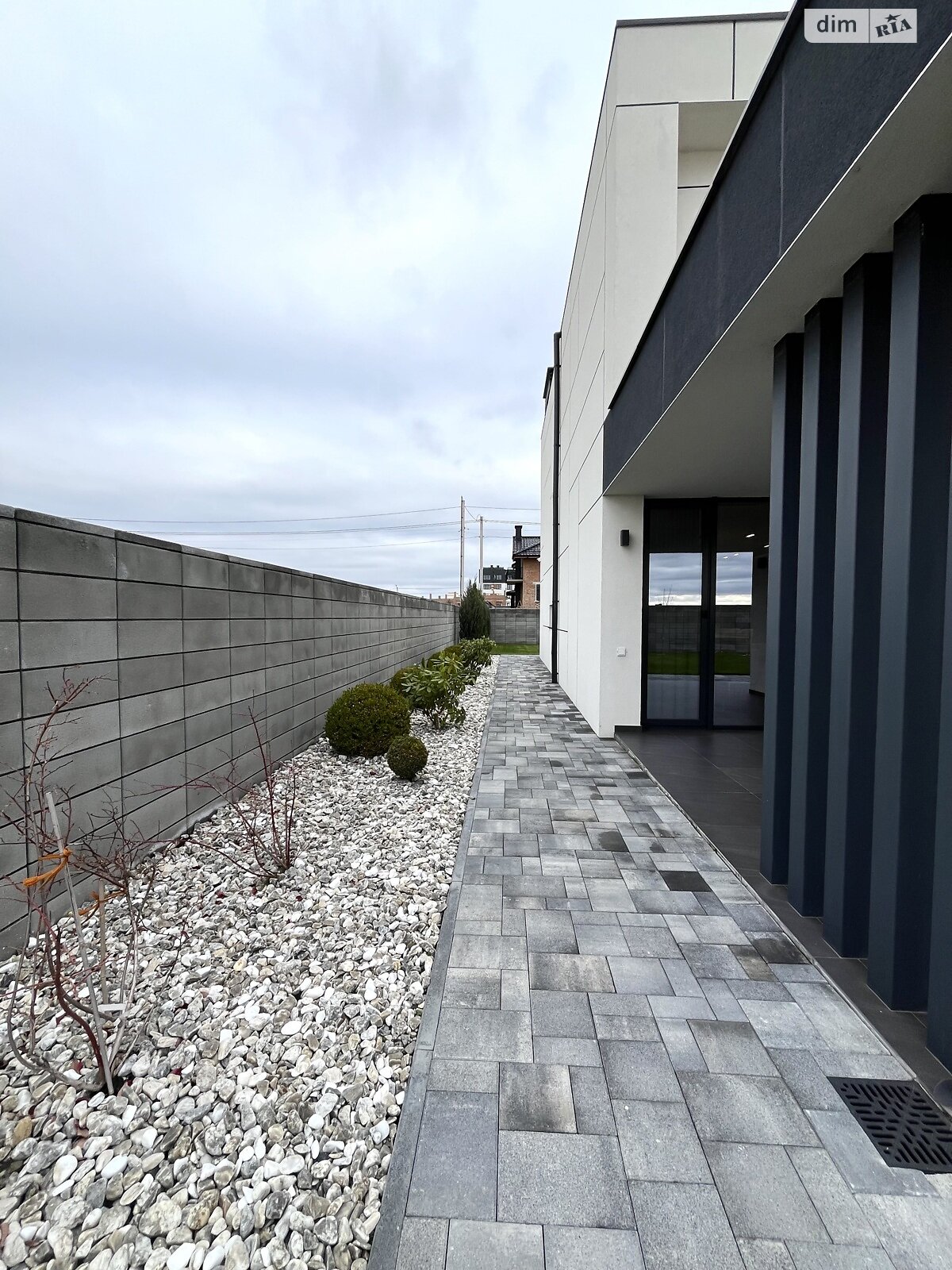 двоповерховий будинок з гаражем, 192 кв. м, цегла. Продаж в Рівному, район Щасливе фото 1 двоповерховий будинок з гаражем, 192 кв. м, цегла. Продаж в Рівному, район Щасливе фото 1