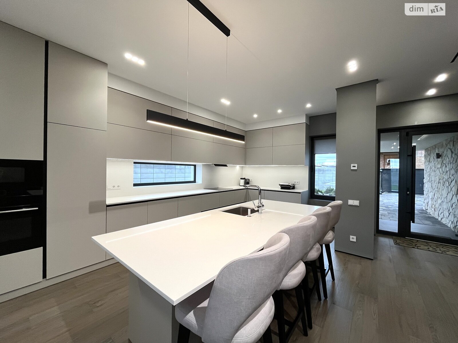 двоповерховий будинок з гаражем, 192 кв. м, цегла. Продаж в Рівному, район Щасливе фото 1 двоповерховий будинок з гаражем, 192 кв. м, цегла. Продаж в Рівному, район Щасливе фото 1