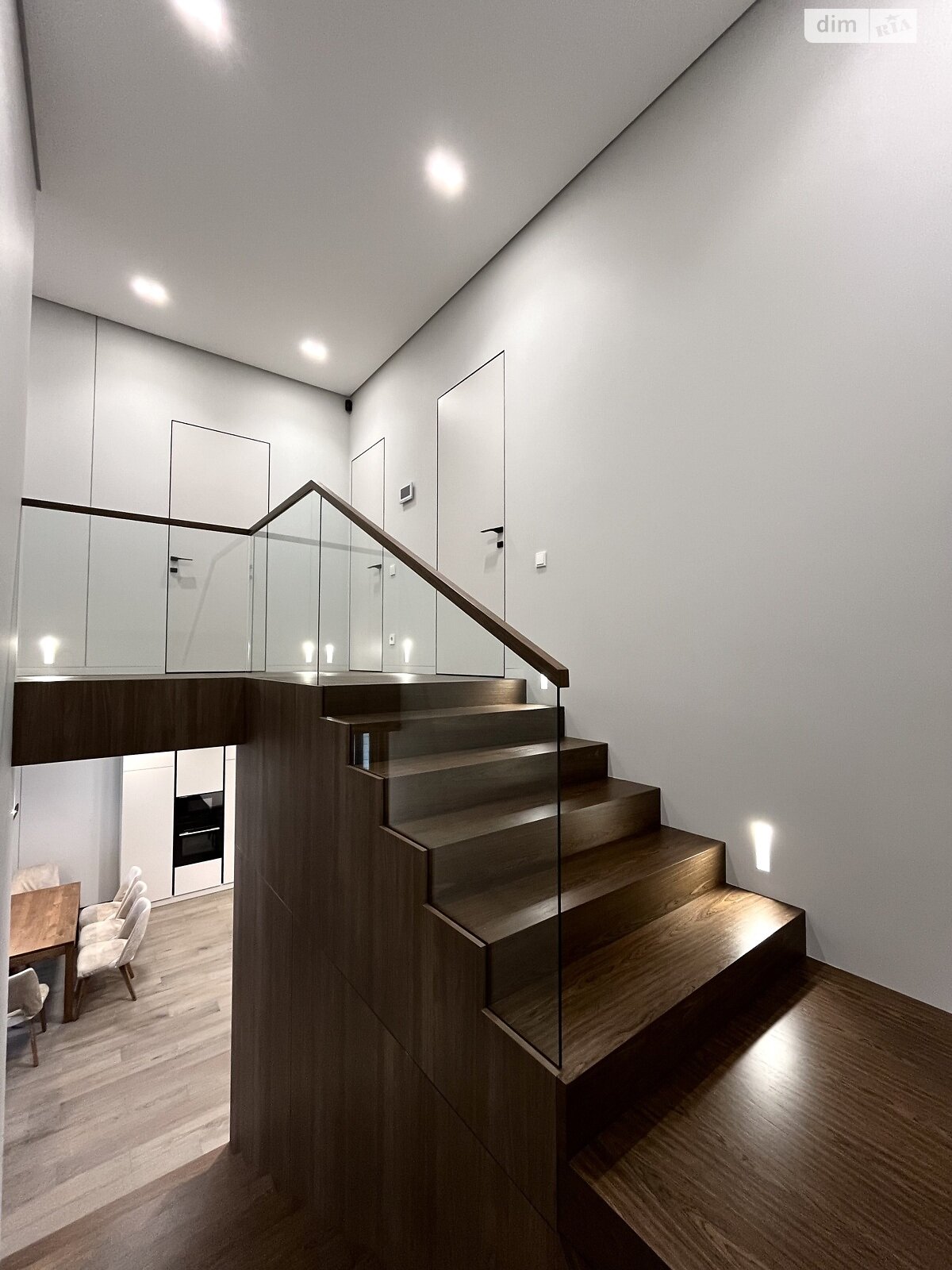 двоповерховий будинок з гаражем, 192 кв. м, цегла. Продаж в Рівному, район Щасливе фото 1 двоповерховий будинок з гаражем, 192 кв. м, цегла. Продаж в Рівному, район Щасливе фото 1