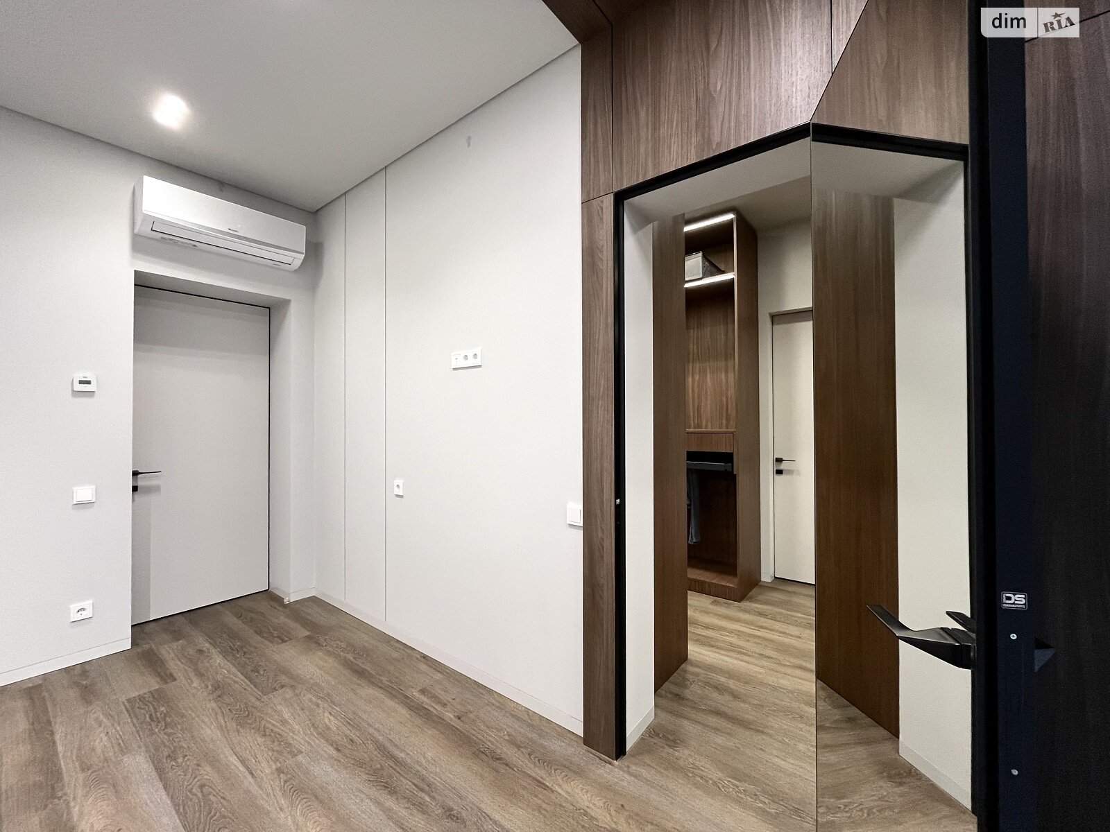 двоповерховий будинок з гаражем, 192 кв. м, цегла. Продаж в Рівному, район Щасливе фото 1 двоповерховий будинок з гаражем, 192 кв. м, цегла. Продаж в Рівному, район Щасливе фото 1