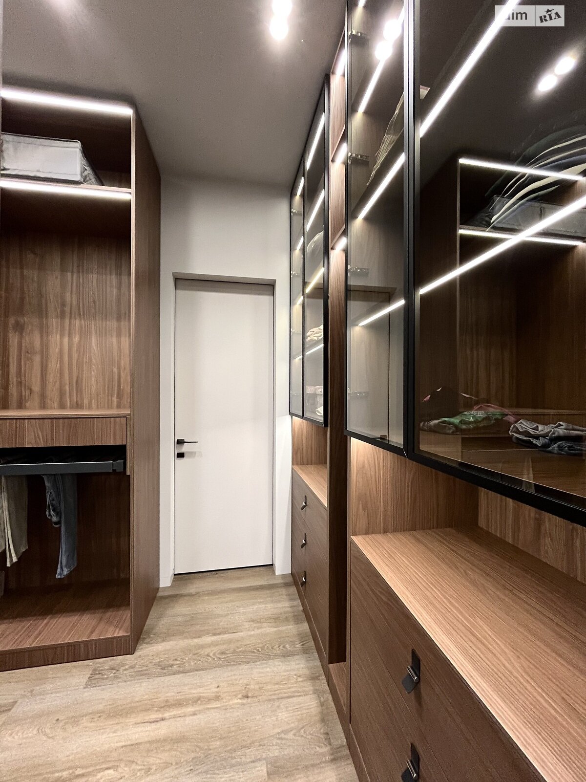 двоповерховий будинок з гаражем, 192 кв. м, цегла. Продаж в Рівному, район Щасливе фото 1 двоповерховий будинок з гаражем, 192 кв. м, цегла. Продаж в Рівному, район Щасливе фото 1