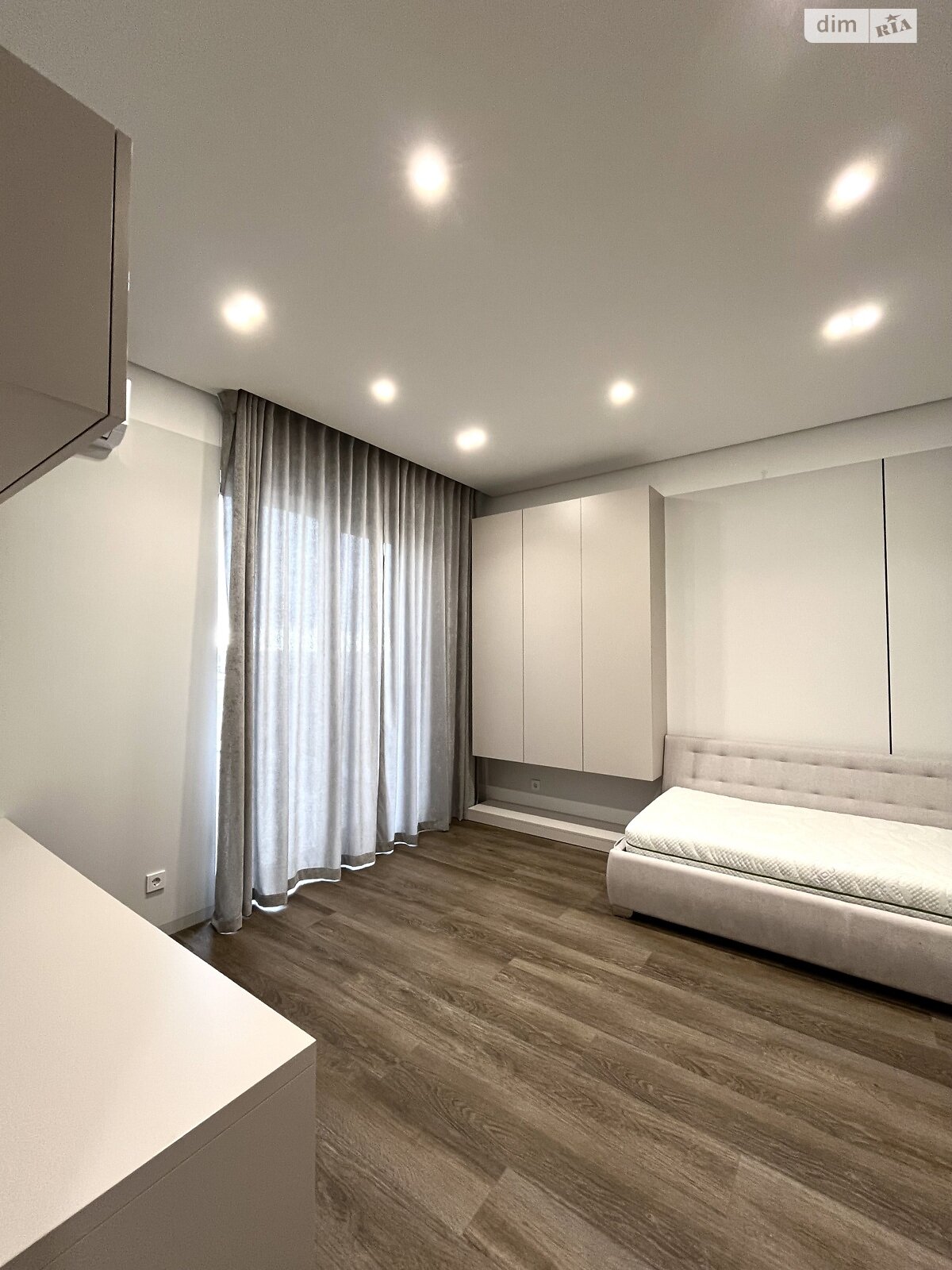 двоповерховий будинок з гаражем, 192 кв. м, цегла. Продаж в Рівному, район Щасливе фото 1 двоповерховий будинок з гаражем, 192 кв. м, цегла. Продаж в Рівному, район Щасливе фото 1