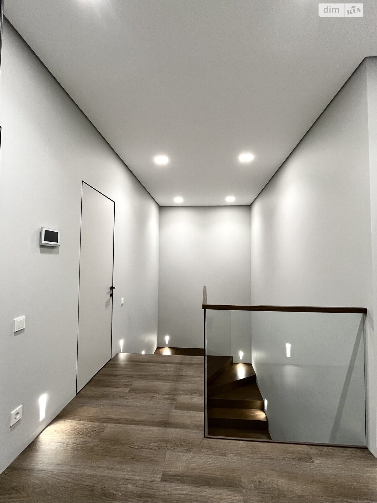 двоповерховий будинок з гаражем, 192 кв. м, цегла. Продаж в Рівному, район Щасливе фото 1 двоповерховий будинок з гаражем, 192 кв. м, цегла. Продаж в Рівному, район Щасливе фото 1