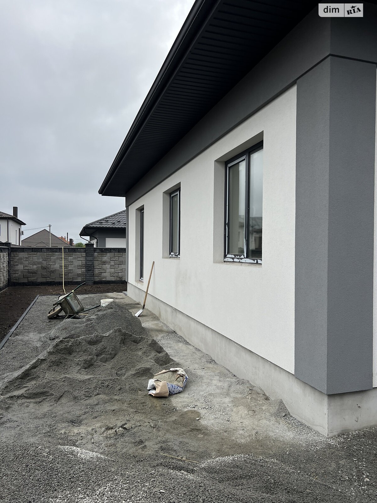 одноповерховий будинок, 105 кв. м, цегла. Продаж в Рівному, район Щасливе фото 1