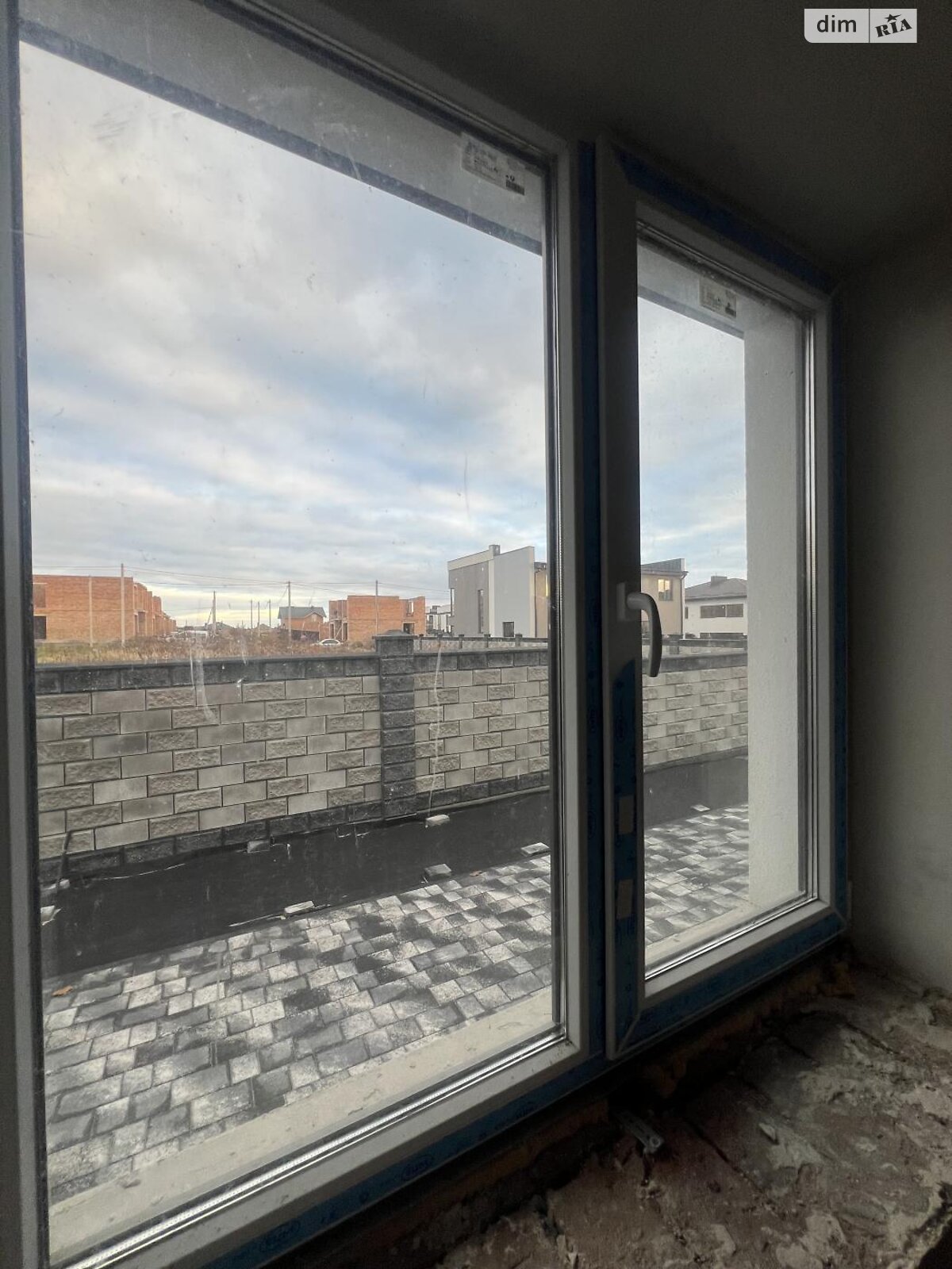 одноэтажный дом, 115 кв. м, кирпич. Продажа в Ровно район Счастливое фото 1