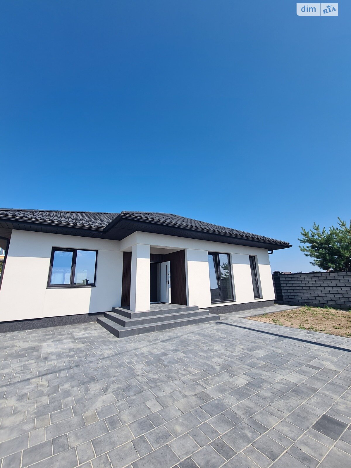 одноповерховий будинок, 126 кв. м, цегла. Продаж в Рівному, район Щасливе фото 1