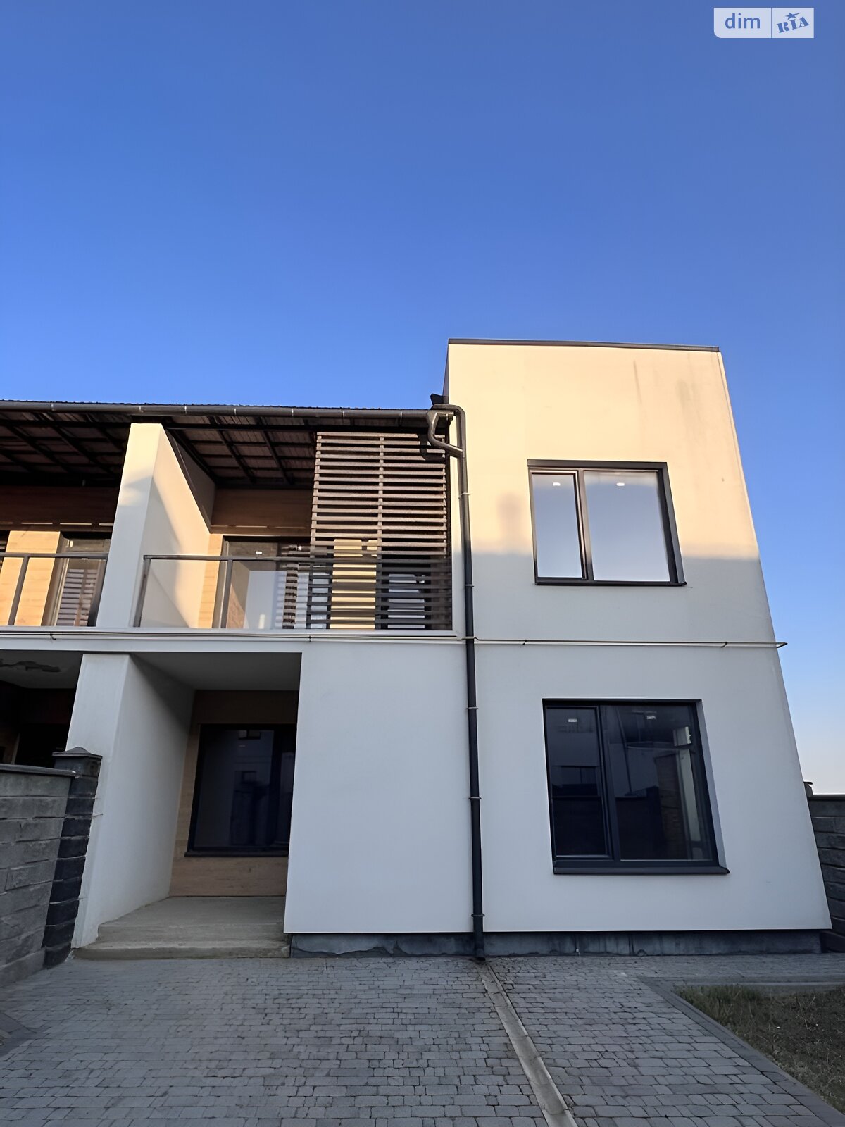 двоповерховий будинок з балконом, 128 кв. м, цегла. Продаж в Рівному, район Щасливе фото 1 двоповерховий будинок з балконом, 128 кв. м, цегла. Продаж в Рівному, район Щасливе фото 1