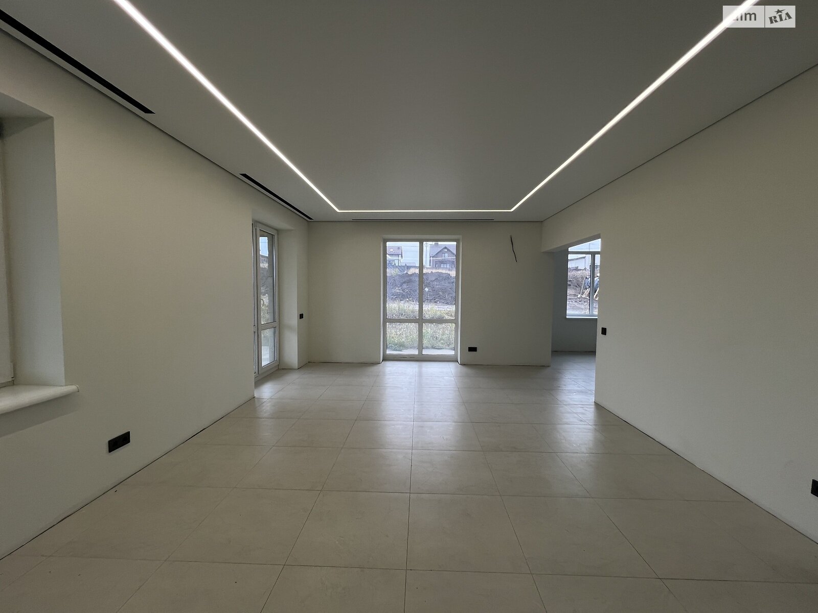 одноэтажный дом с гаражом, 161 кв. м, кирпич. Продажа в Ровно район Северный фото 1