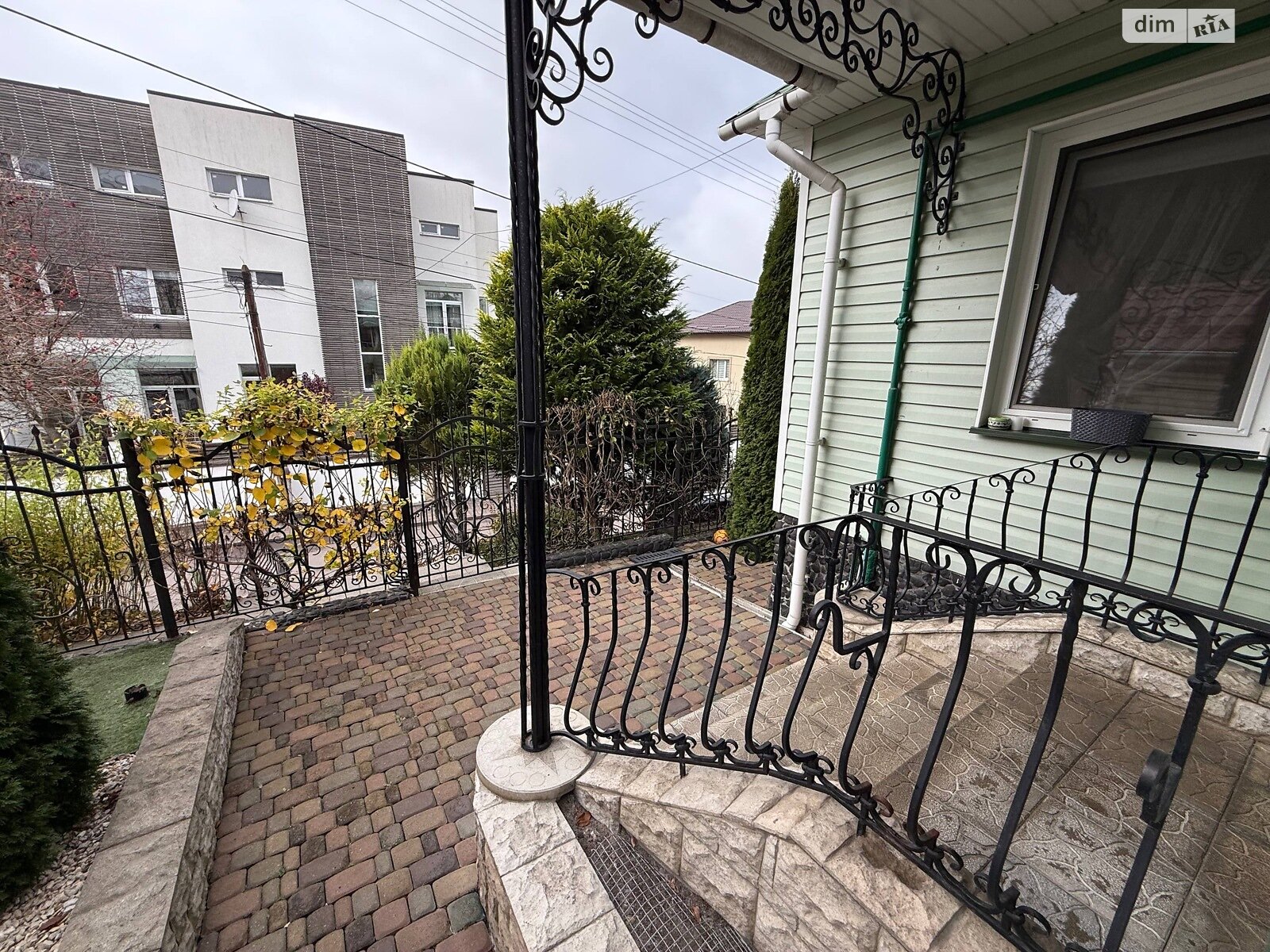 одноповерховий будинок з гаражем, 116 кв. м, цегла. Продаж в Рівному, район Центр фото 1 одноповерховий будинок з гаражем, 116 кв. м, цегла. Продаж в Рівному, район Центр фото 1