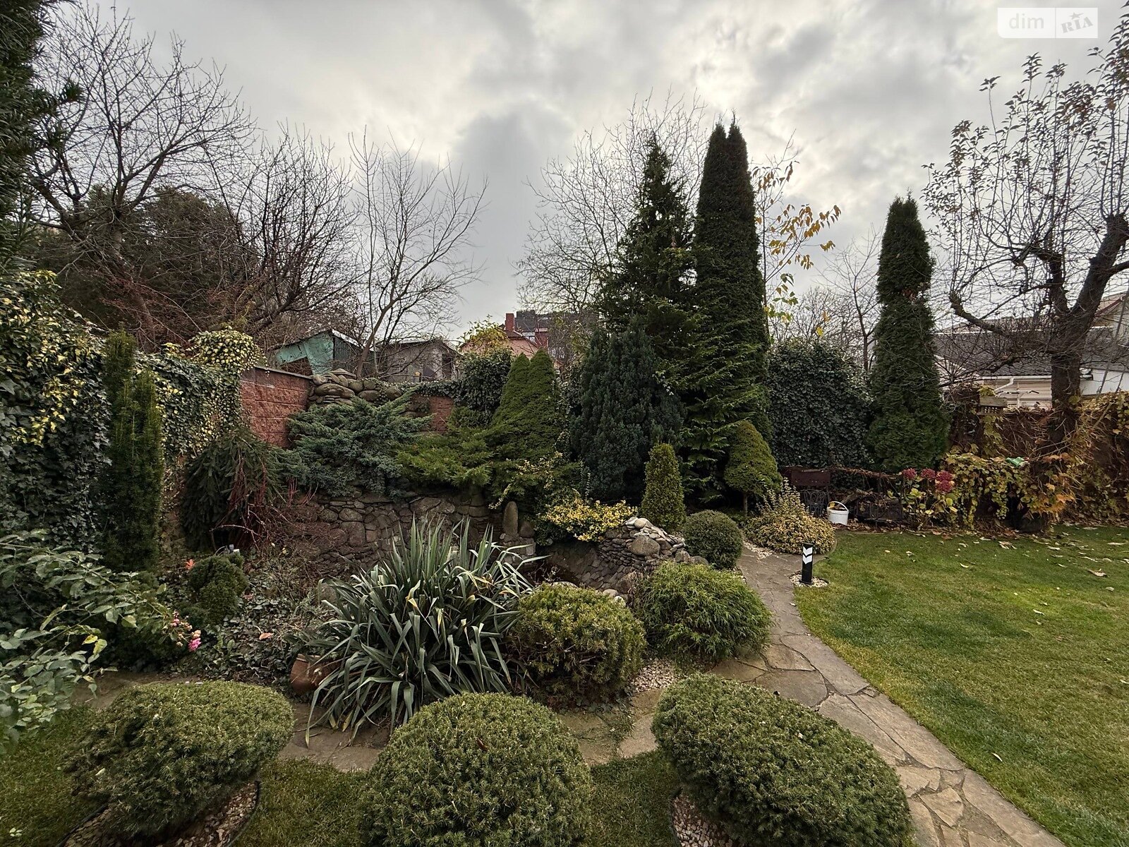 одноповерховий будинок з гаражем, 116 кв. м, цегла. Продаж в Рівному, район Центр фото 1 одноповерховий будинок з гаражем, 116 кв. м, цегла. Продаж в Рівному, район Центр фото 1