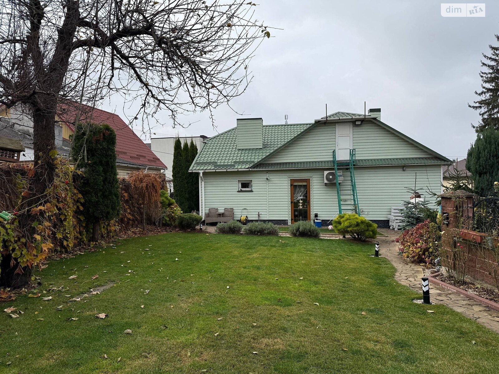 одноповерховий будинок з гаражем, 116 кв. м, цегла. Продаж в Рівному, район Центр фото 1 одноповерховий будинок з гаражем, 116 кв. м, цегла. Продаж в Рівному, район Центр фото 1