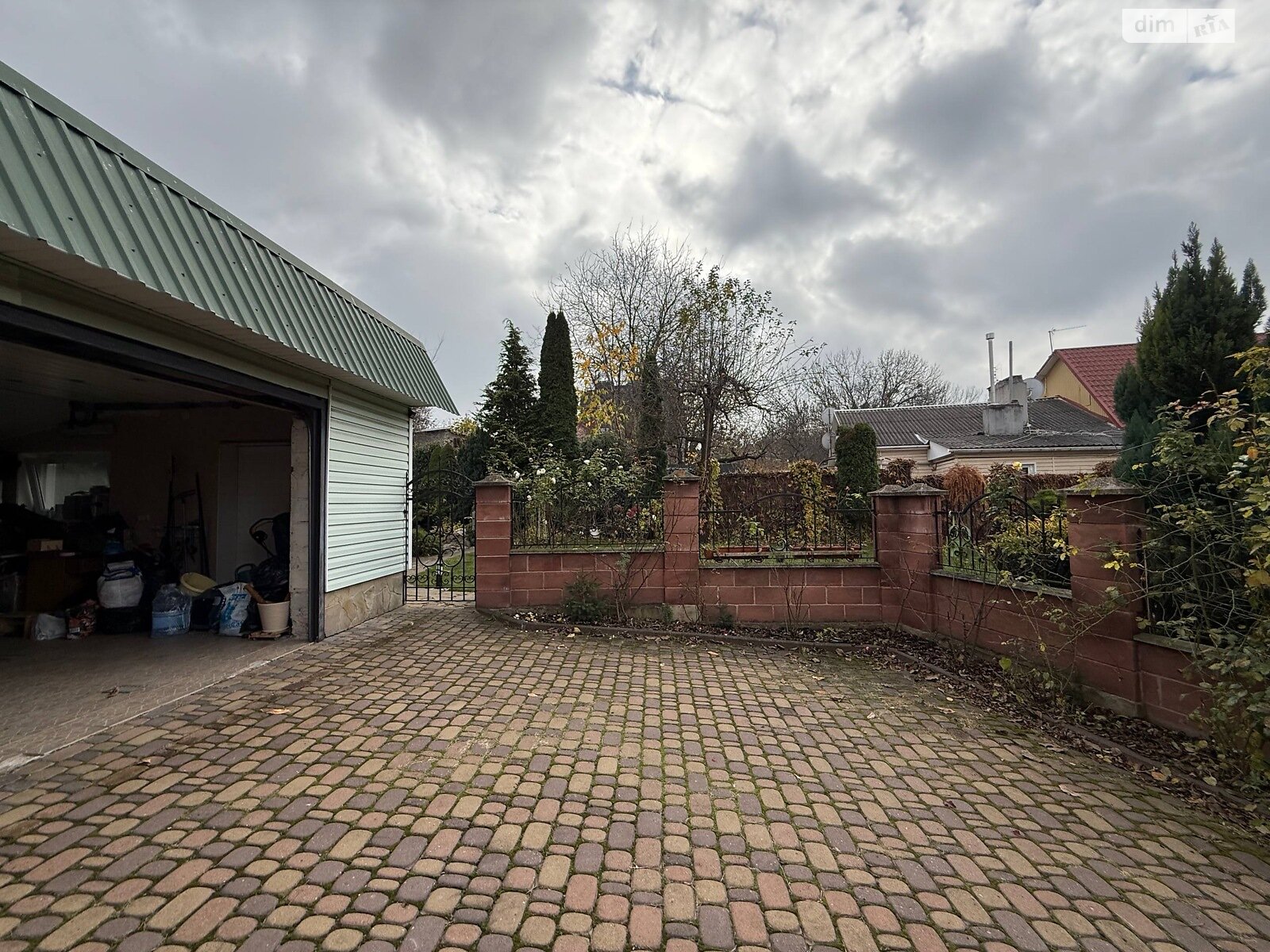 одноповерховий будинок з гаражем, 116 кв. м, цегла. Продаж в Рівному, район Центр фото 1 одноповерховий будинок з гаражем, 116 кв. м, цегла. Продаж в Рівному, район Центр фото 1