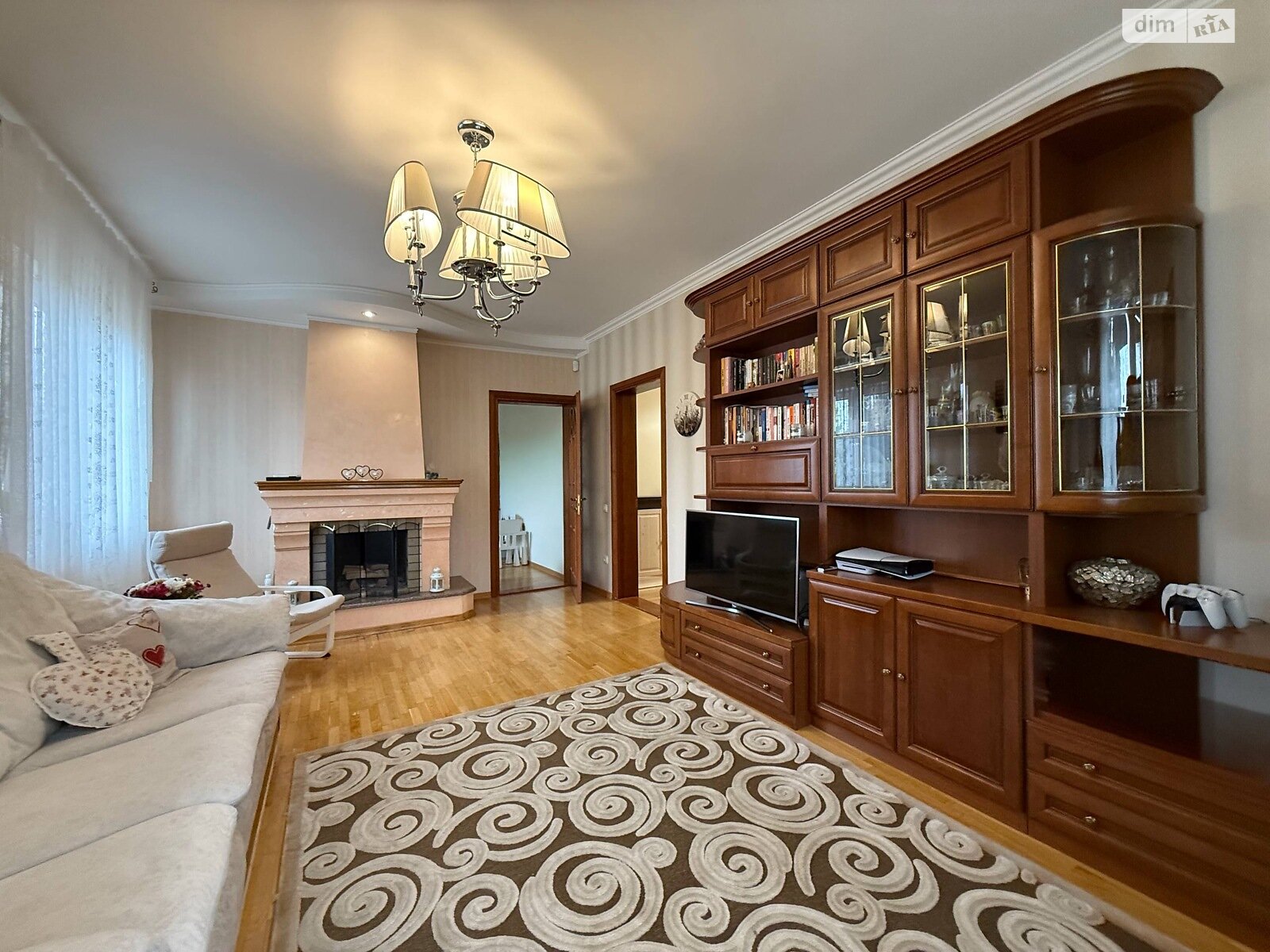 одноповерховий будинок з гаражем, 116 кв. м, цегла. Продаж в Рівному, район Центр фото 1 одноповерховий будинок з гаражем, 116 кв. м, цегла. Продаж в Рівному, район Центр фото 1