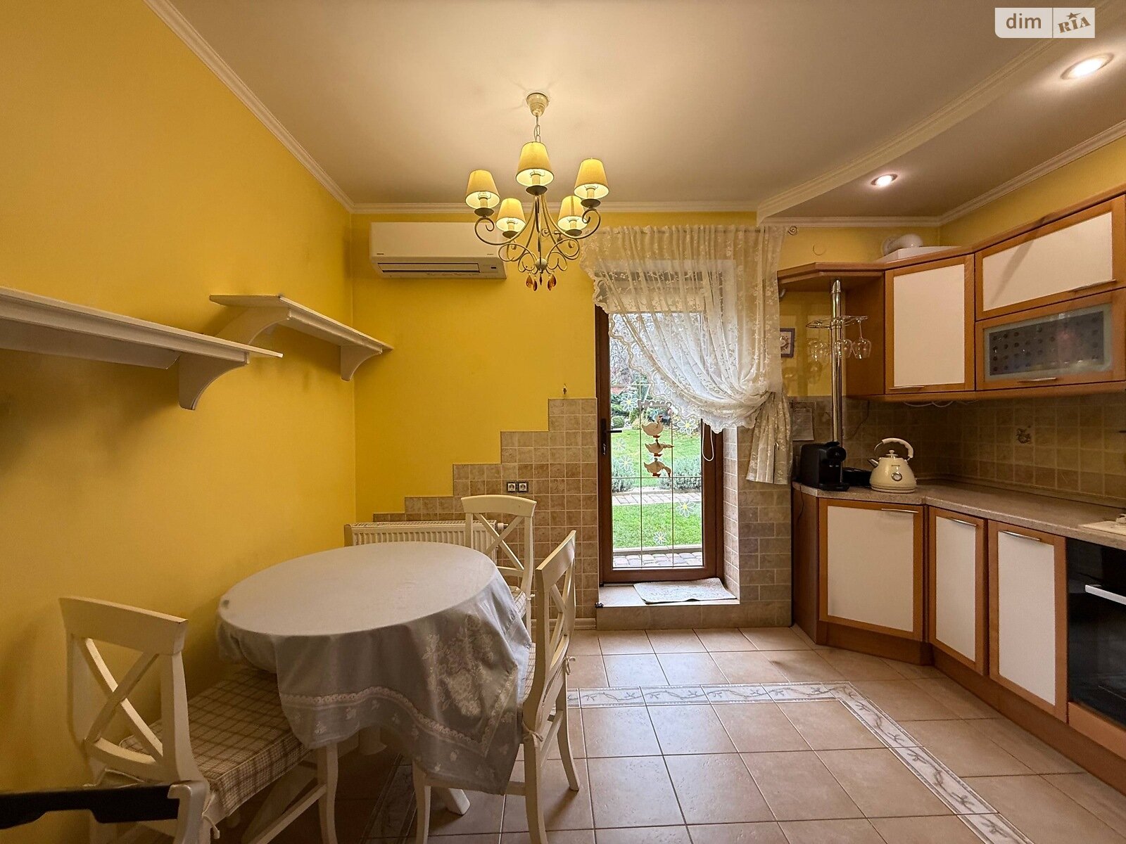 одноповерховий будинок з гаражем, 116 кв. м, цегла. Продаж в Рівному, район Центр фото 1 одноповерховий будинок з гаражем, 116 кв. м, цегла. Продаж в Рівному, район Центр фото 1