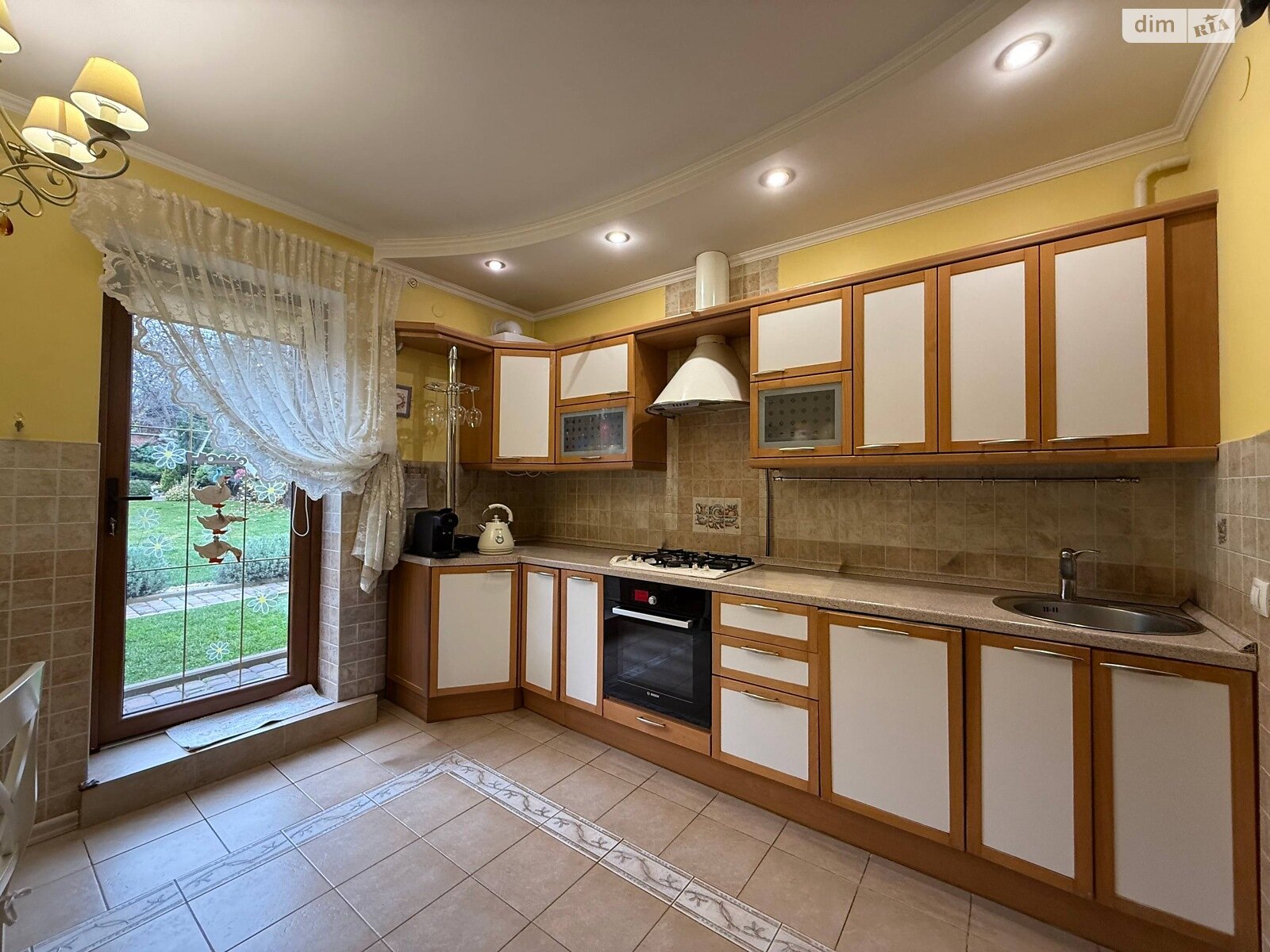 одноповерховий будинок з гаражем, 116 кв. м, цегла. Продаж в Рівному, район Центр фото 1 одноповерховий будинок з гаражем, 116 кв. м, цегла. Продаж в Рівному, район Центр фото 1