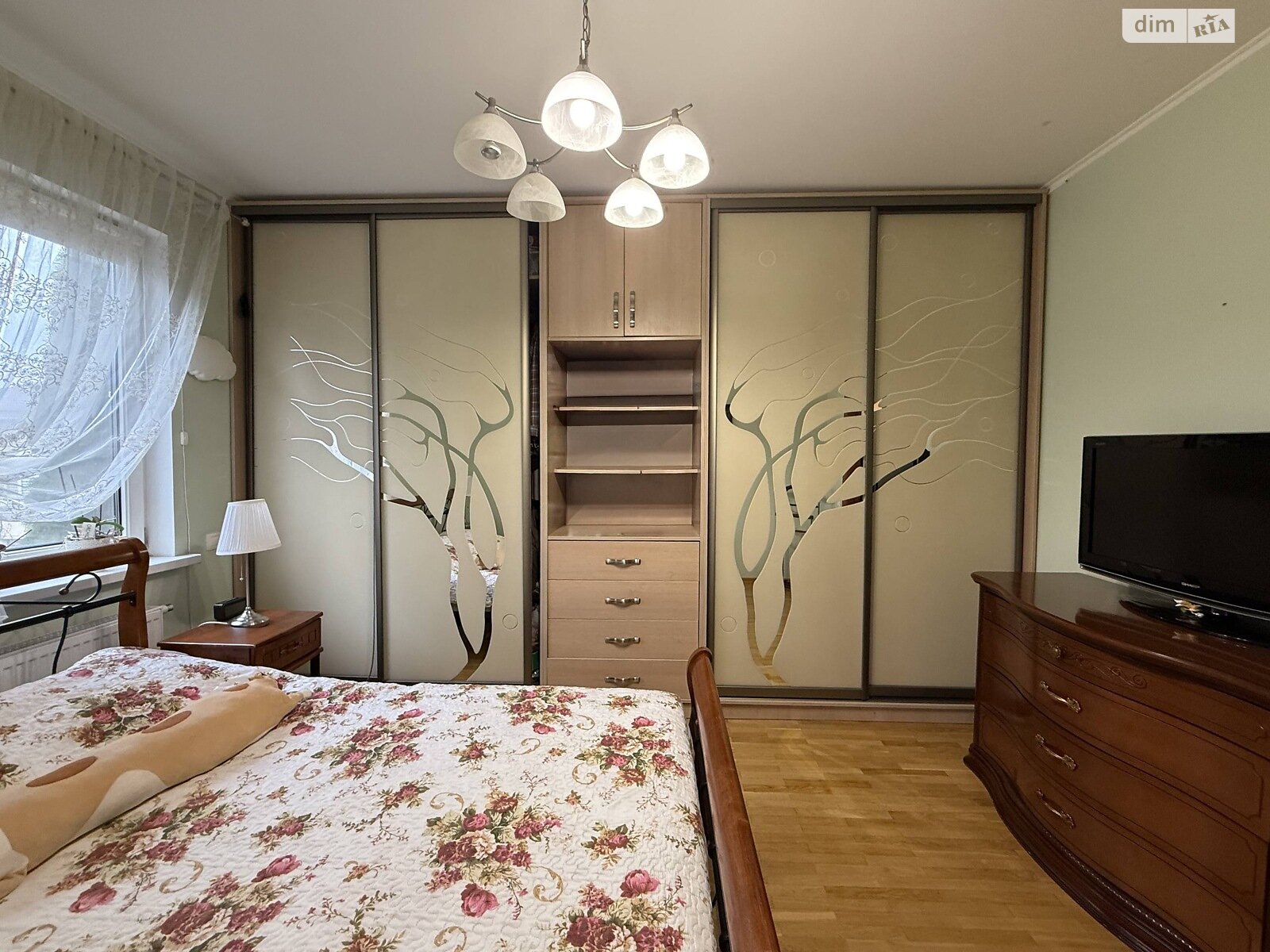 одноповерховий будинок з гаражем, 116 кв. м, цегла. Продаж в Рівному, район Центр фото 1 одноповерховий будинок з гаражем, 116 кв. м, цегла. Продаж в Рівному, район Центр фото 1