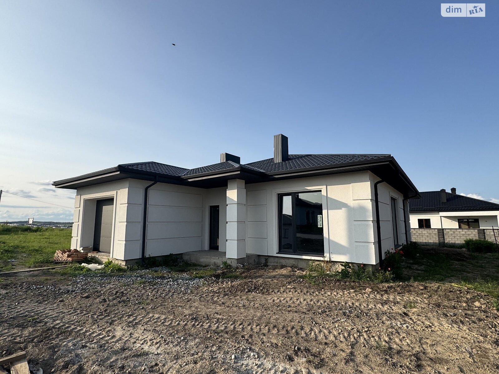 одноэтажный дом, 145 кв. м, кирпич. Продажа в Ровно фото 1 одноэтажный дом, 145 кв. м, кирпич. Продажа в Ровно фото 1