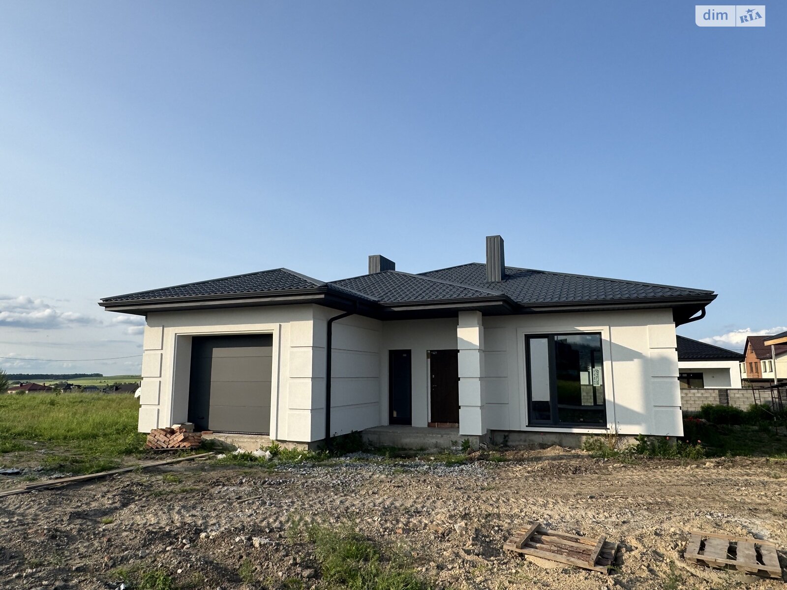 одноэтажный дом, 145 кв. м, кирпич. Продажа в Ровно фото 1 одноэтажный дом, 145 кв. м, кирпич. Продажа в Ровно фото 1