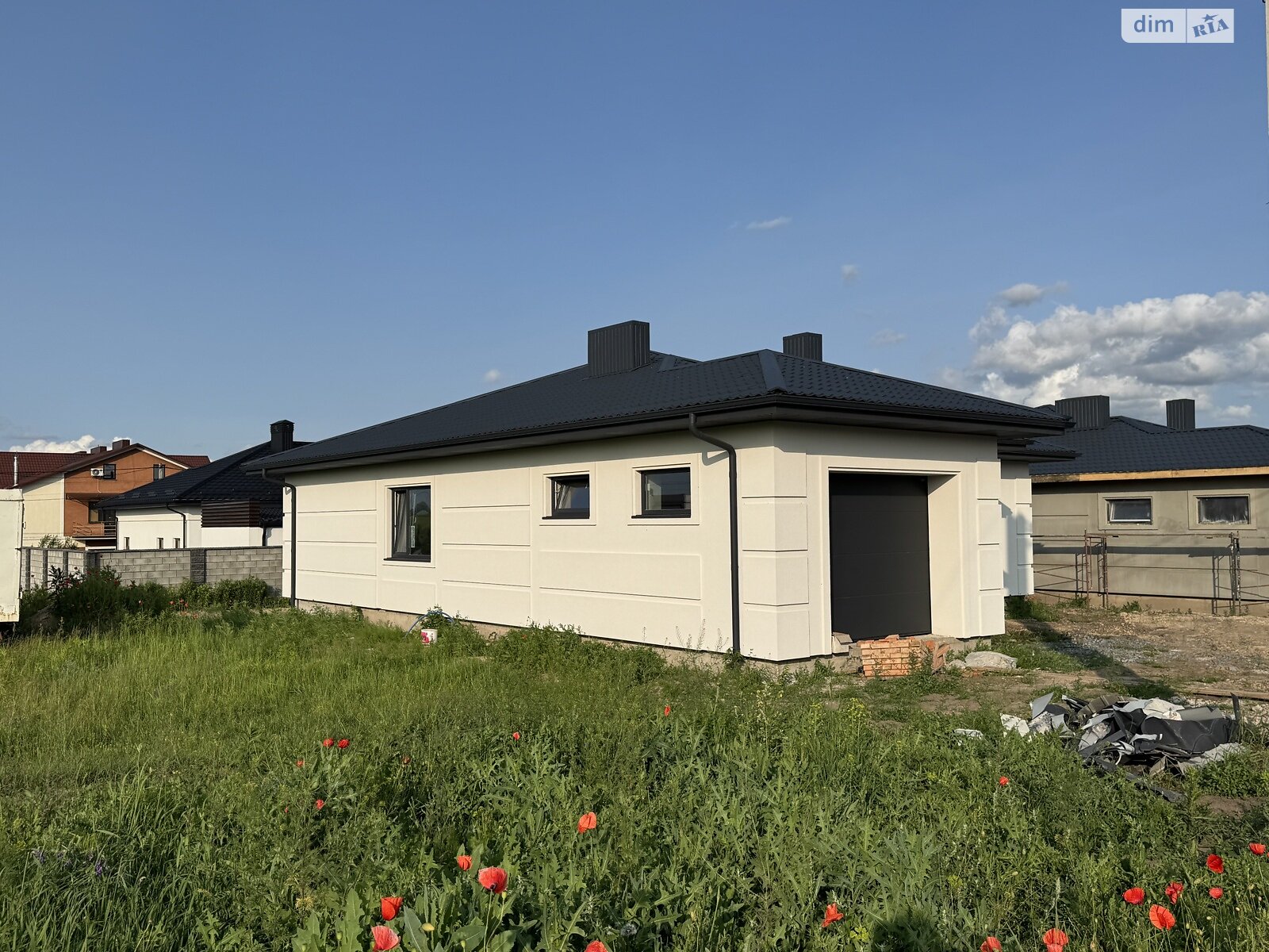 одноэтажный дом, 145 кв. м, кирпич. Продажа в Ровно фото 1 одноэтажный дом, 145 кв. м, кирпич. Продажа в Ровно фото 1