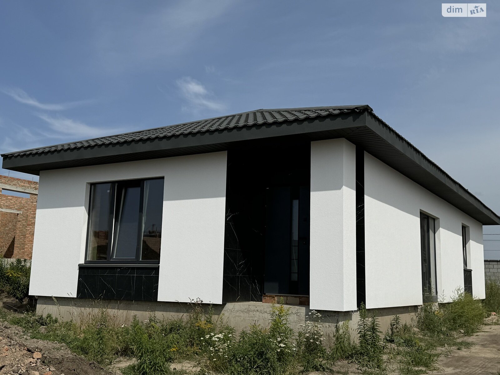 одноэтажный дом, 80 кв. м, кирпич. Продажа в Ровно фото 1 одноэтажный дом, 80 кв. м, кирпич. Продажа в Ровно фото 1